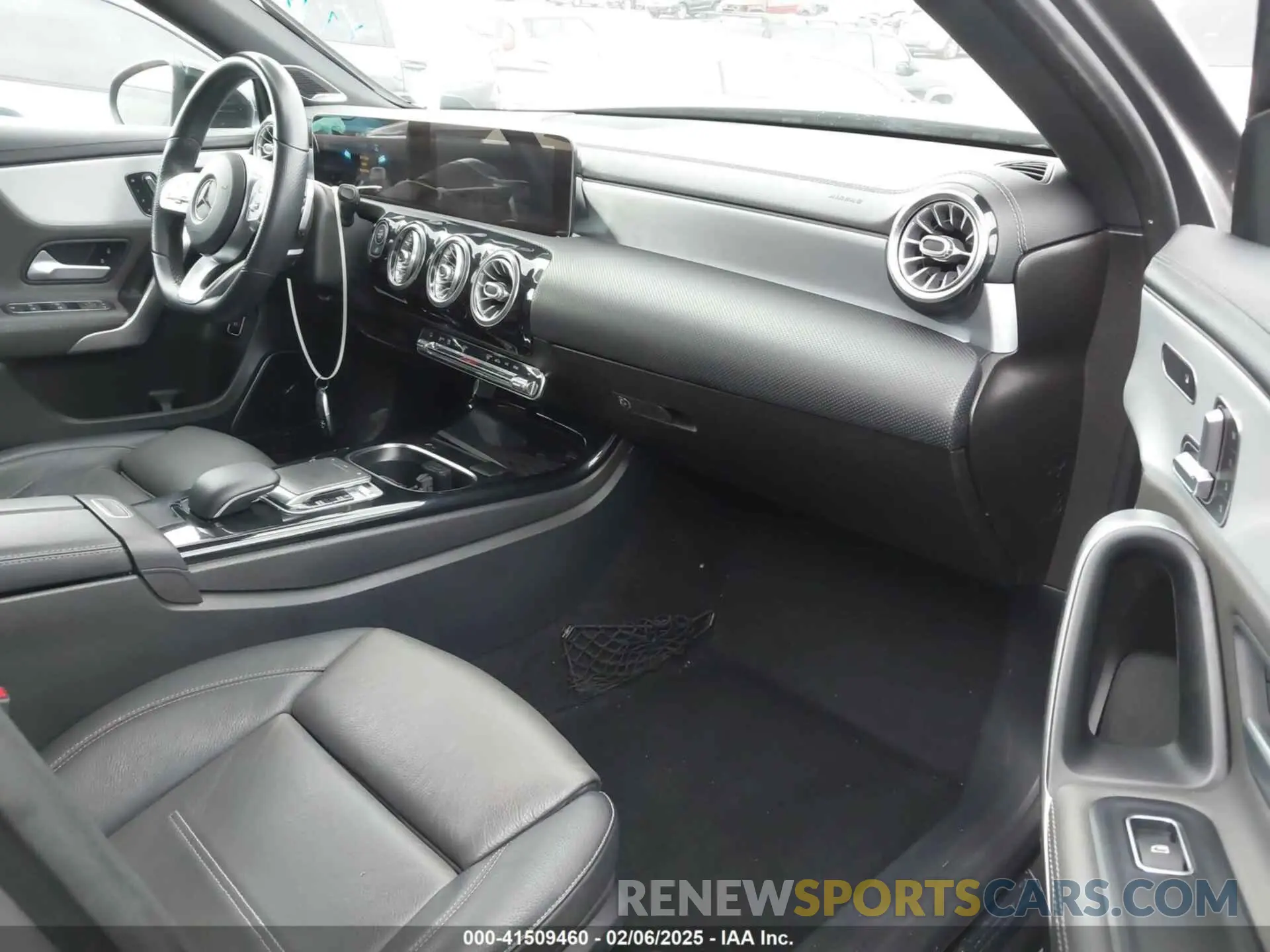 5 fotografías del automóvil dañado WDD3G4EB2KW003031 MERCEDES-BENZ A 220 2019
