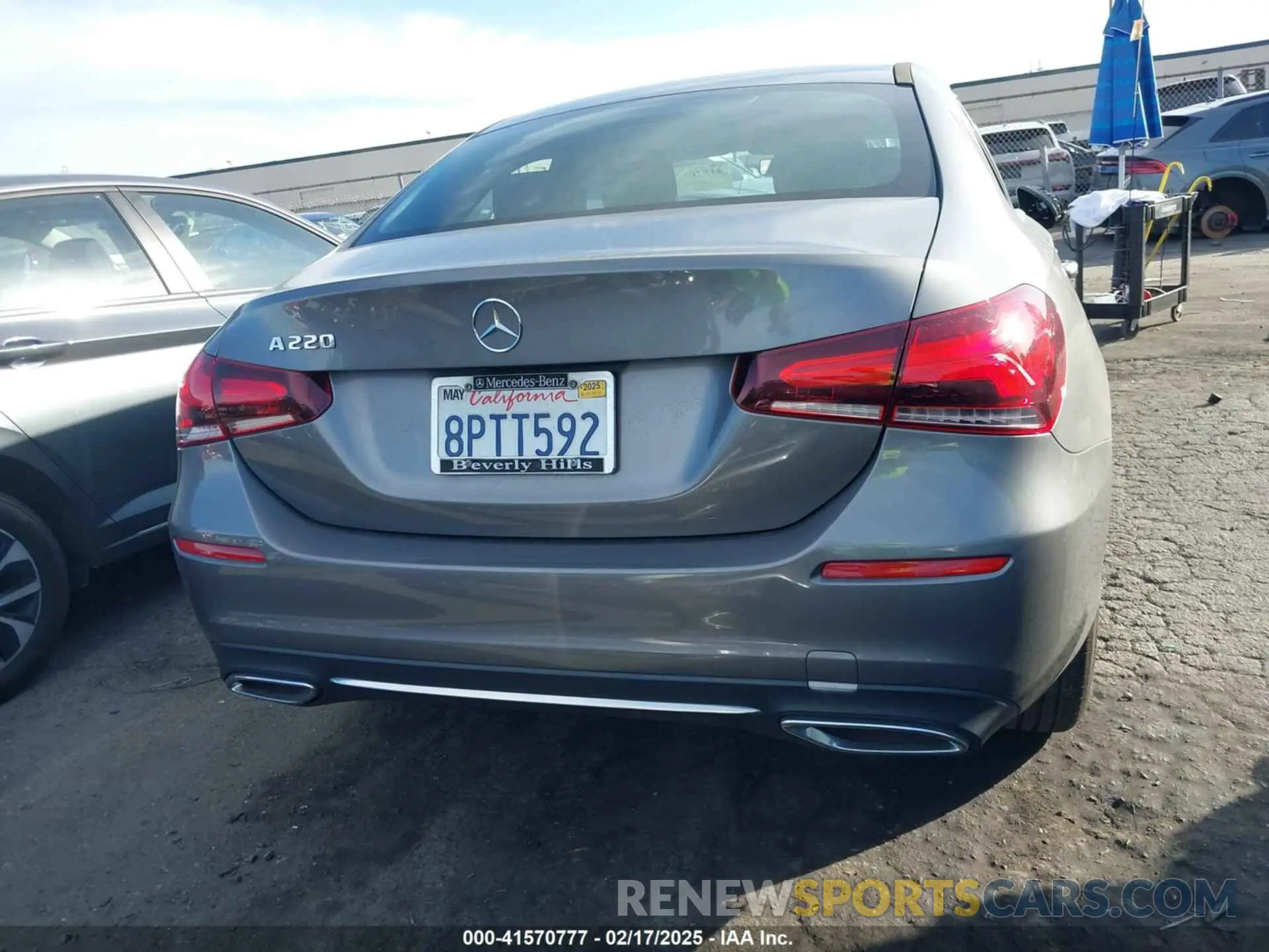 16 fotografías del automóvil dañado WDD3G4EB3KW025944 MERCEDES-BENZ A 220 2019