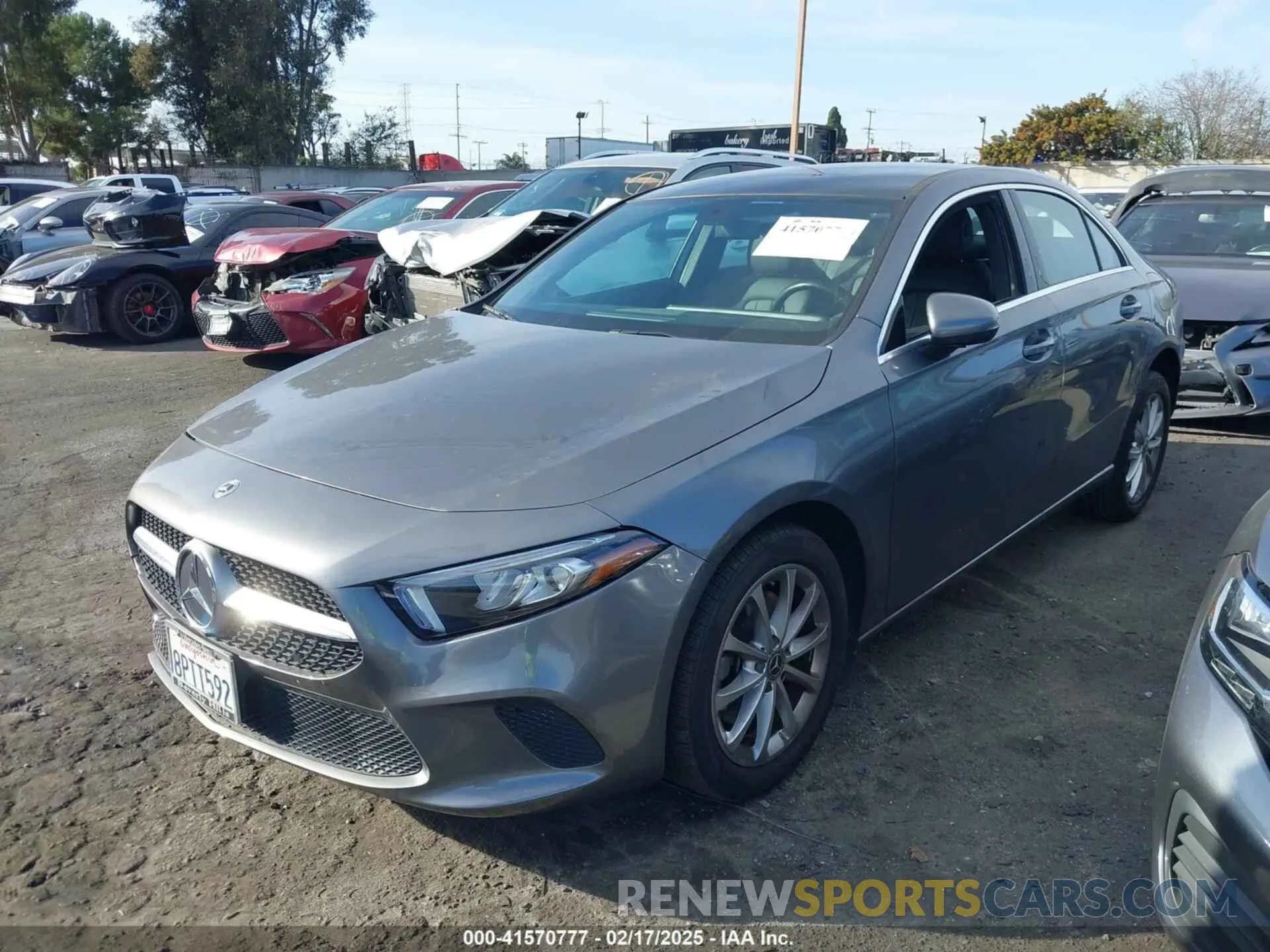 2 fotografías del automóvil dañado WDD3G4EB3KW025944 MERCEDES-BENZ A 220 2019