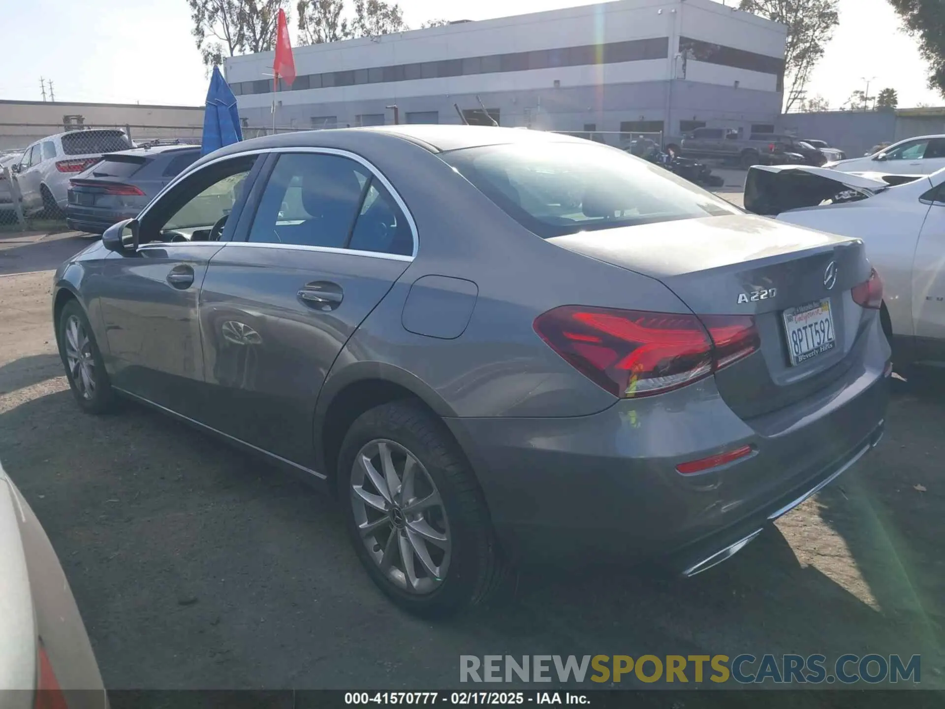 3 fotografías del automóvil dañado WDD3G4EB3KW025944 MERCEDES-BENZ A 220 2019