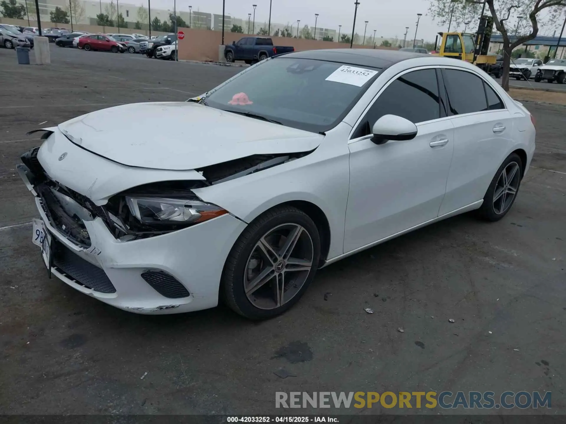 2 fotografías del automóvil dañado WDD3G4EB3KW027838 MERCEDES-BENZ A 220 2019
