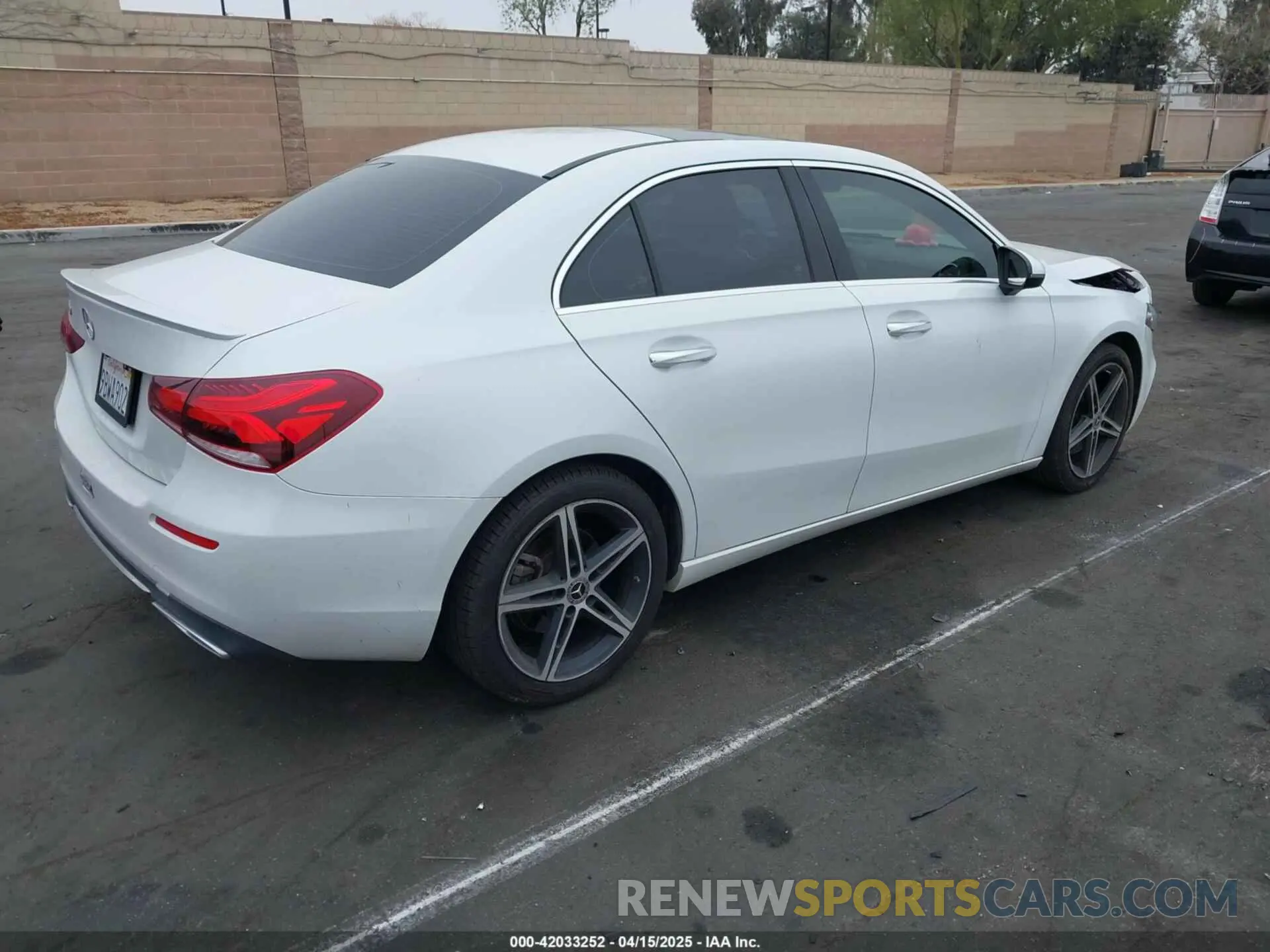 4 fotografías del automóvil dañado WDD3G4EB3KW027838 MERCEDES-BENZ A 220 2019