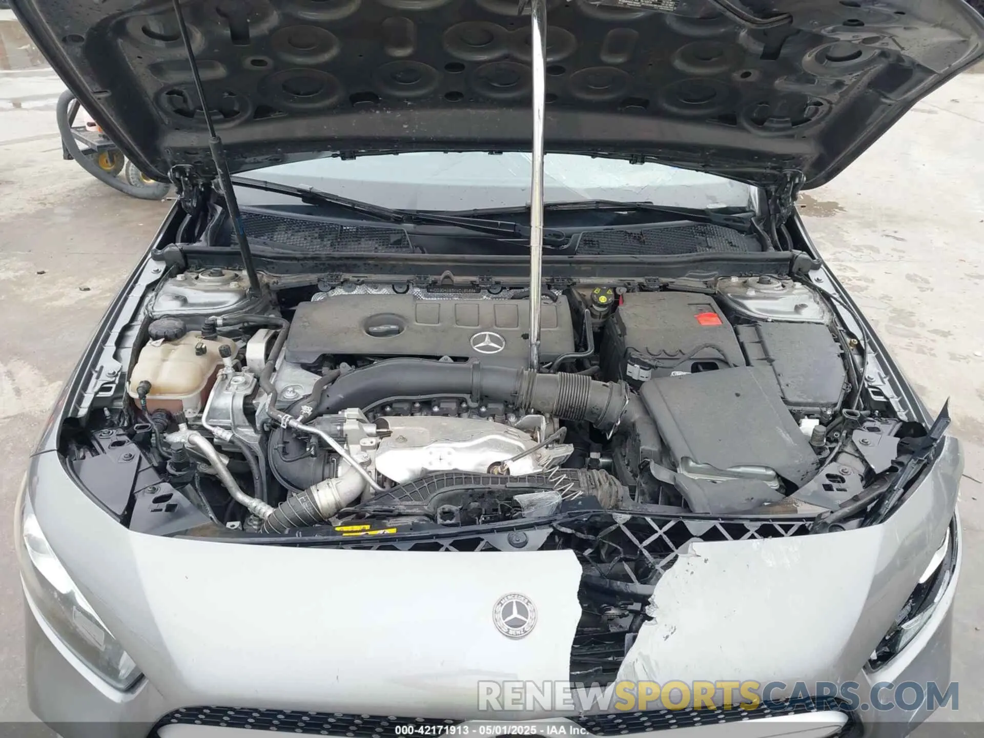 10 fotografías del automóvil dañado WDD3G4EB5KW018588 MERCEDES-BENZ A 220 2019