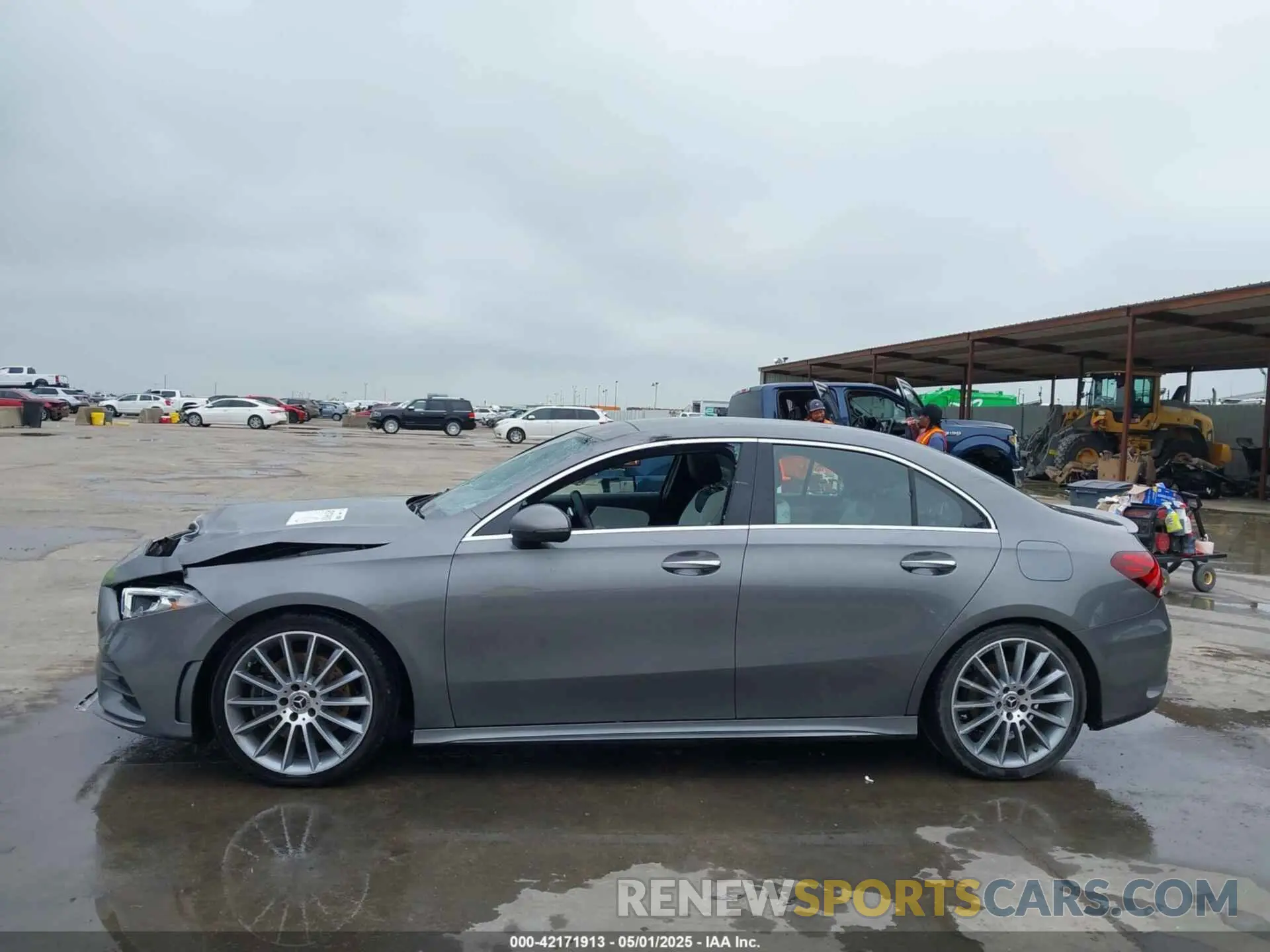 14 fotografías del automóvil dañado WDD3G4EB5KW018588 MERCEDES-BENZ A 220 2019