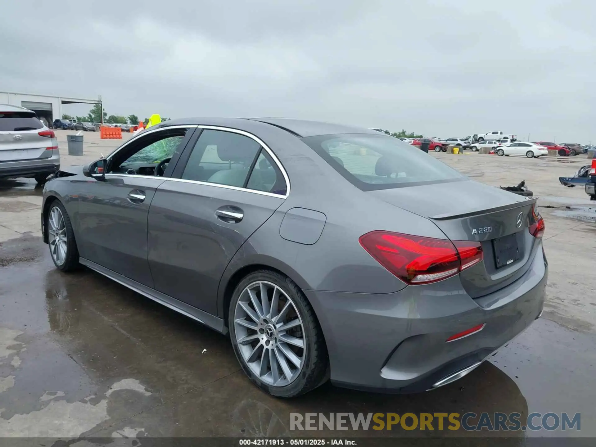 3 fotografías del automóvil dañado WDD3G4EB5KW018588 MERCEDES-BENZ A 220 2019