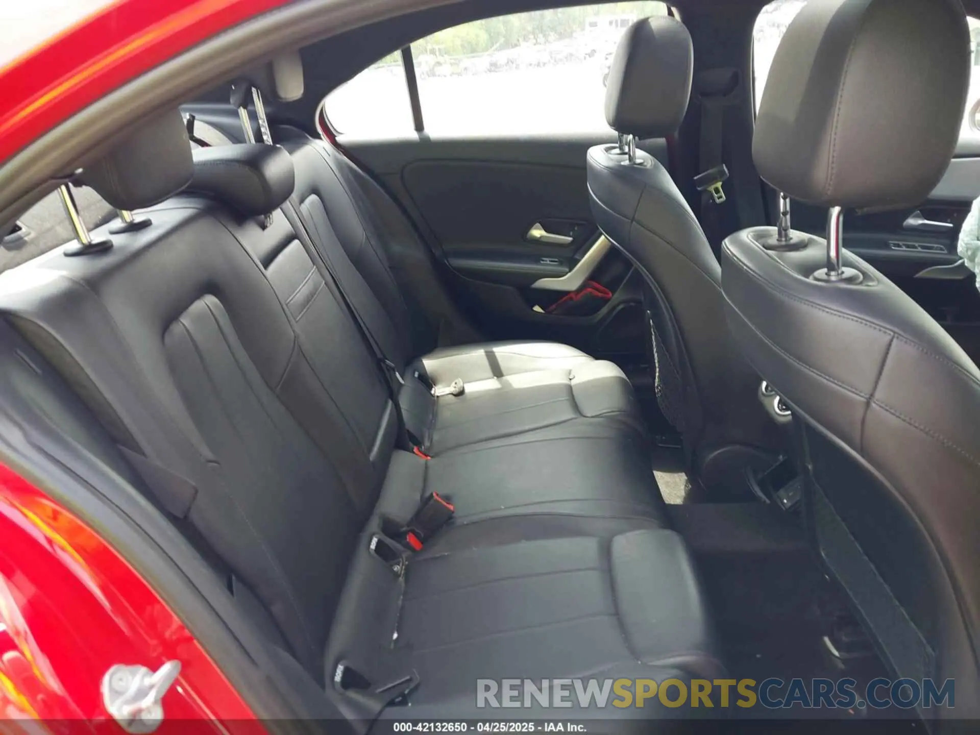 8 fotografías del automóvil dañado WDD3G4EB5KW022155 MERCEDES-BENZ A 220 2019