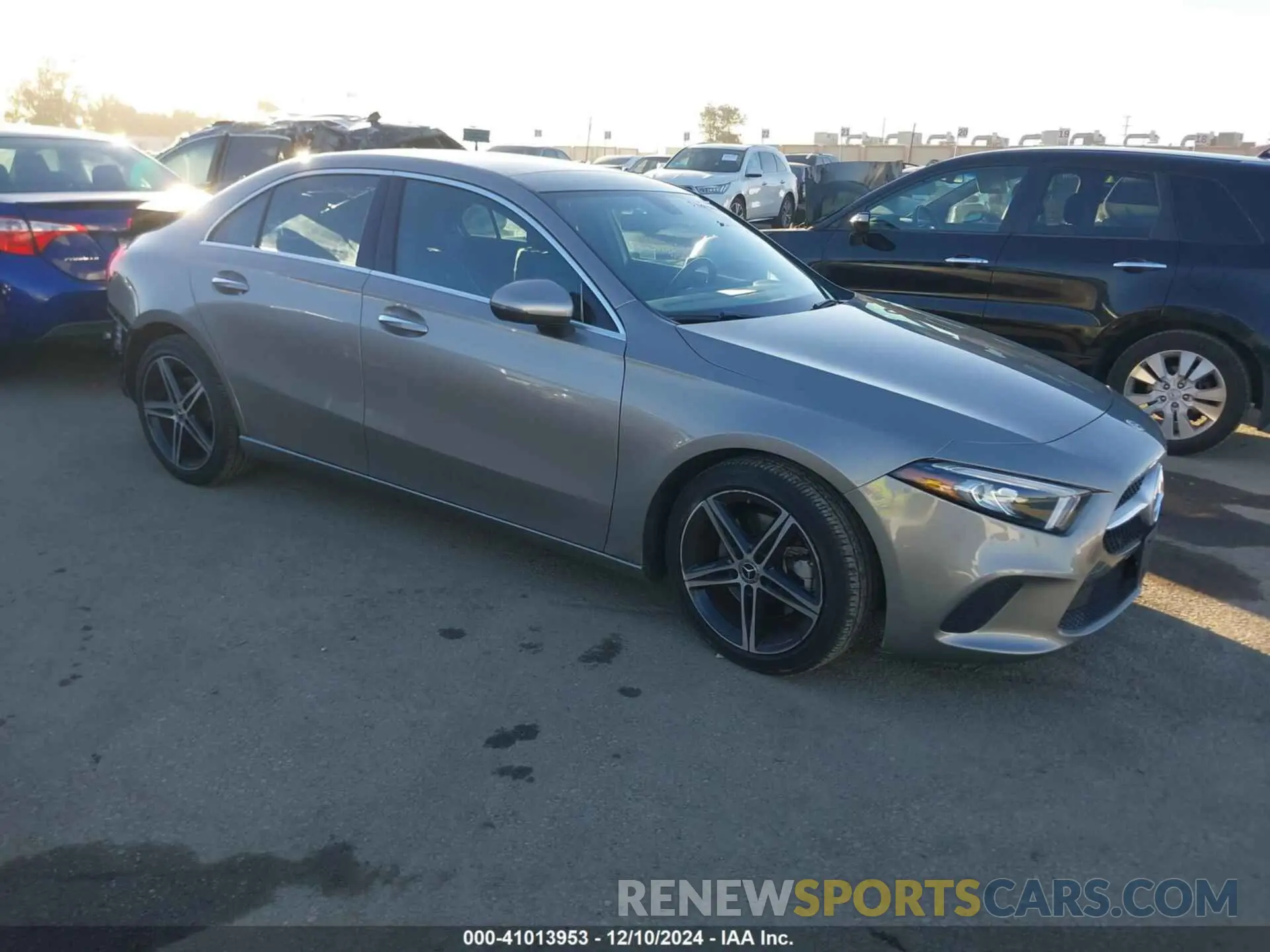 1 fotografías del automóvil dañado WDD3G4EB5KW034192 MERCEDES-BENZ A 220 2019