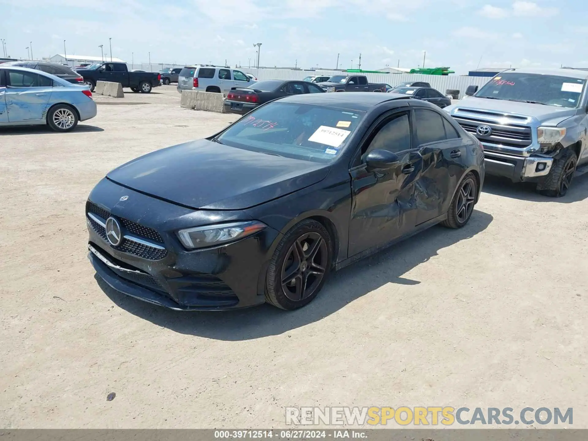2 fotografías del automóvil dañado WDD3G4EB6KW019460 MERCEDES-BENZ A 220 2019