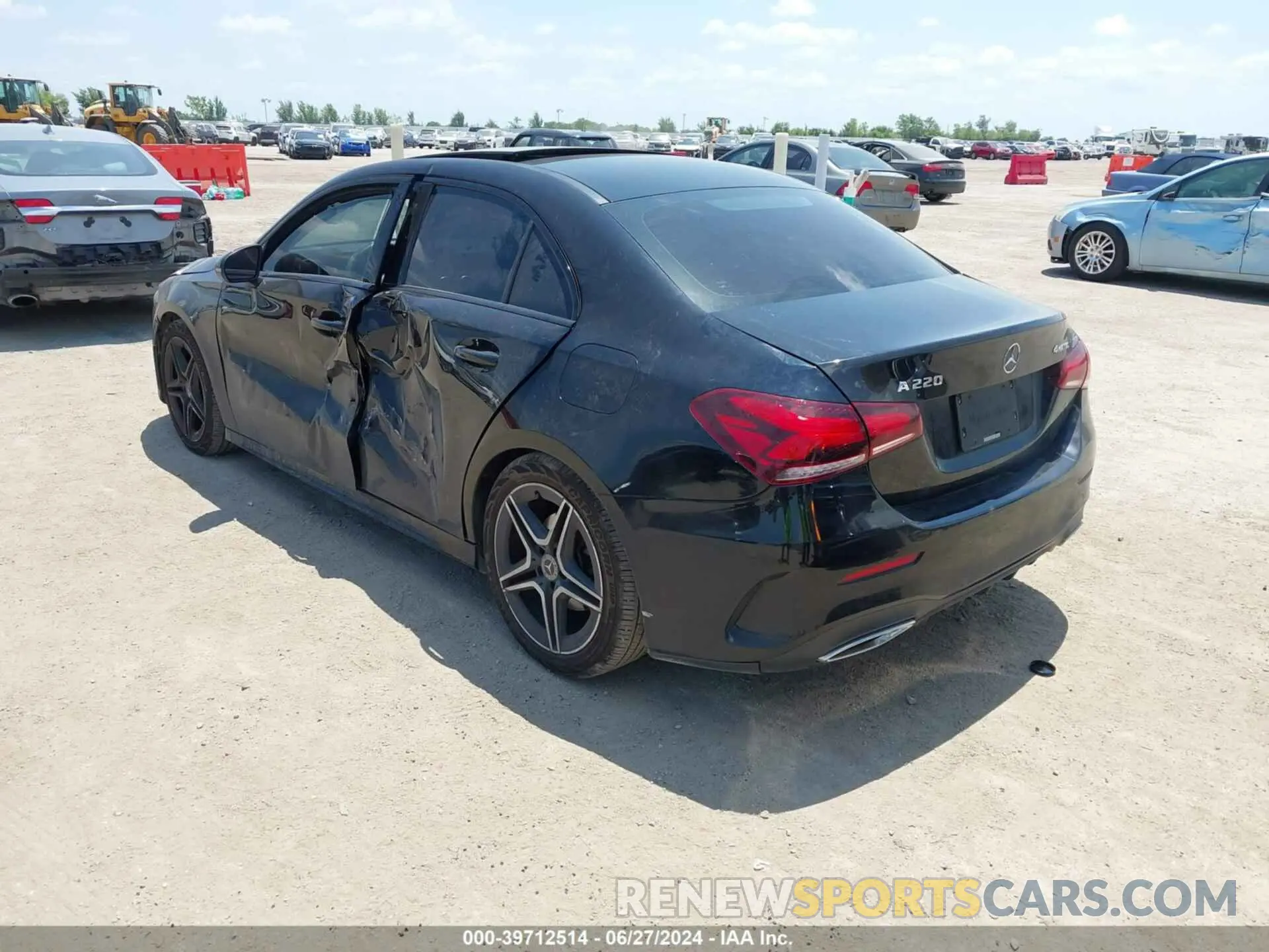 3 fotografías del automóvil dañado WDD3G4EB6KW019460 MERCEDES-BENZ A 220 2019