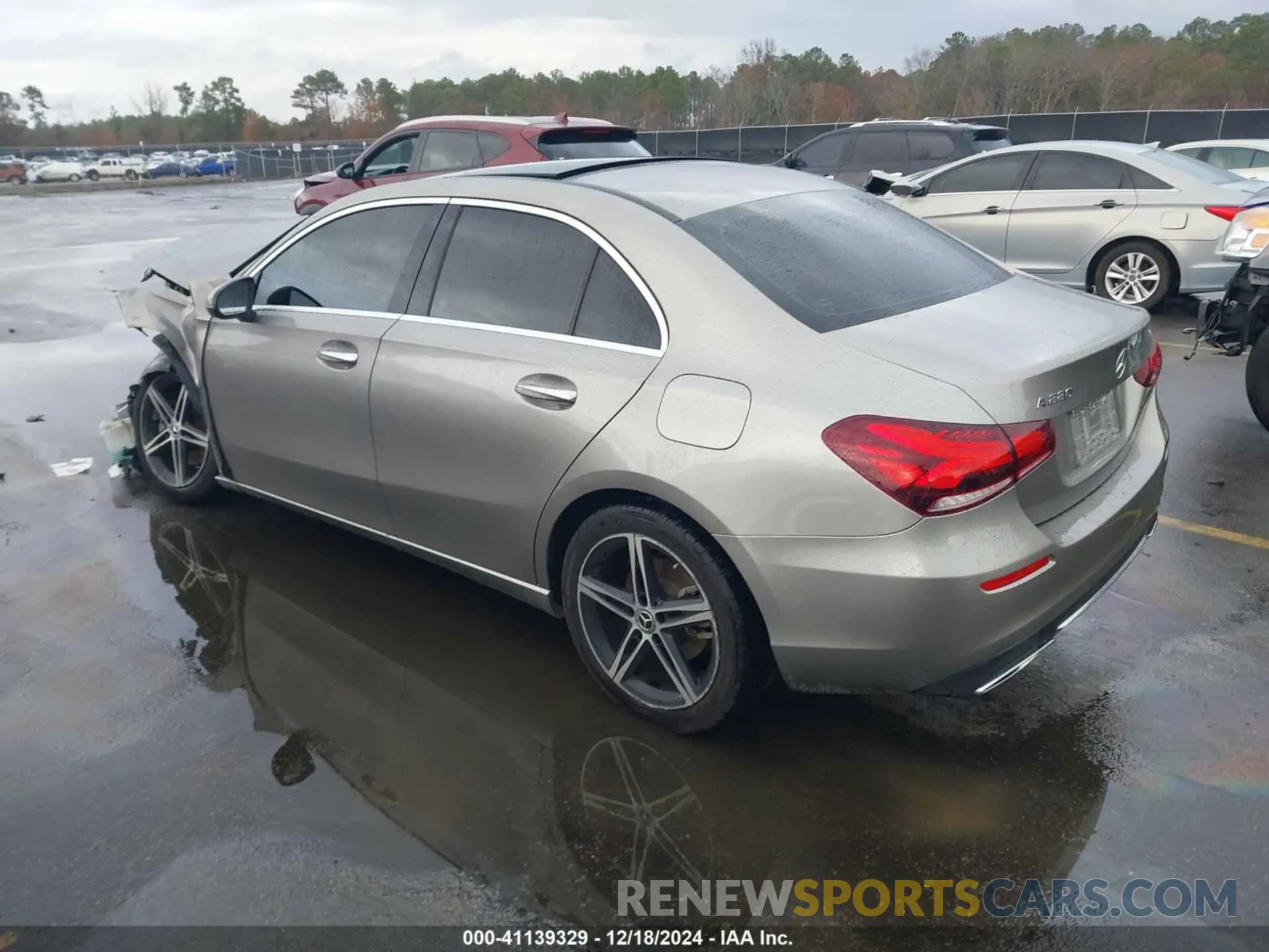 3 fotografías del automóvil dañado WDD3G4EB7KW001372 MERCEDES-BENZ A 220 2019