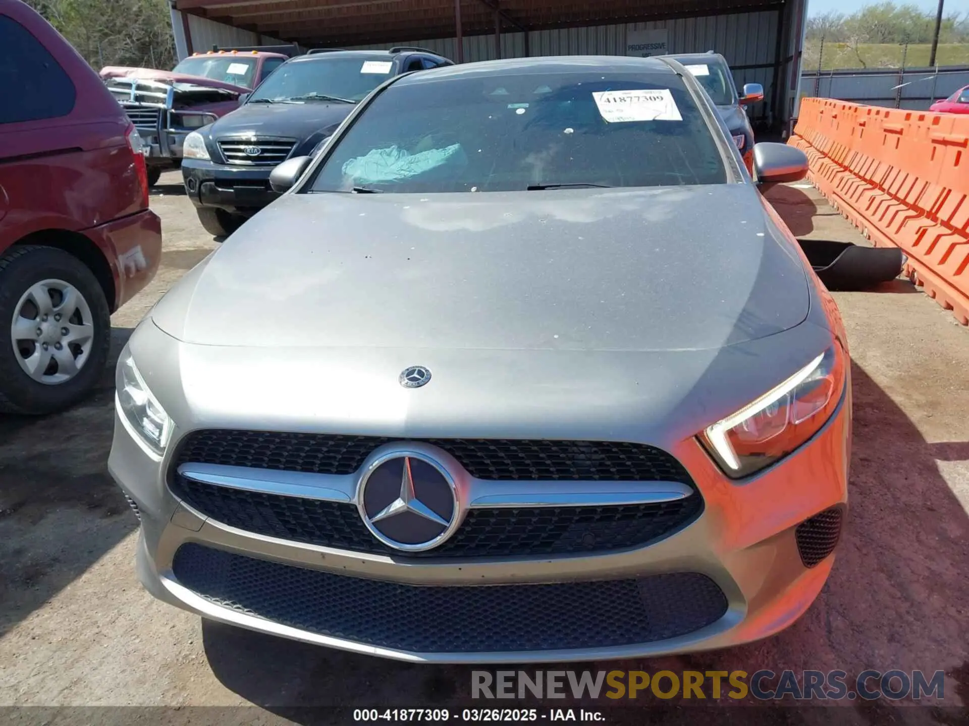11 fotografías del automóvil dañado WDD3G4EB7KW002523 MERCEDES-BENZ A 220 2019