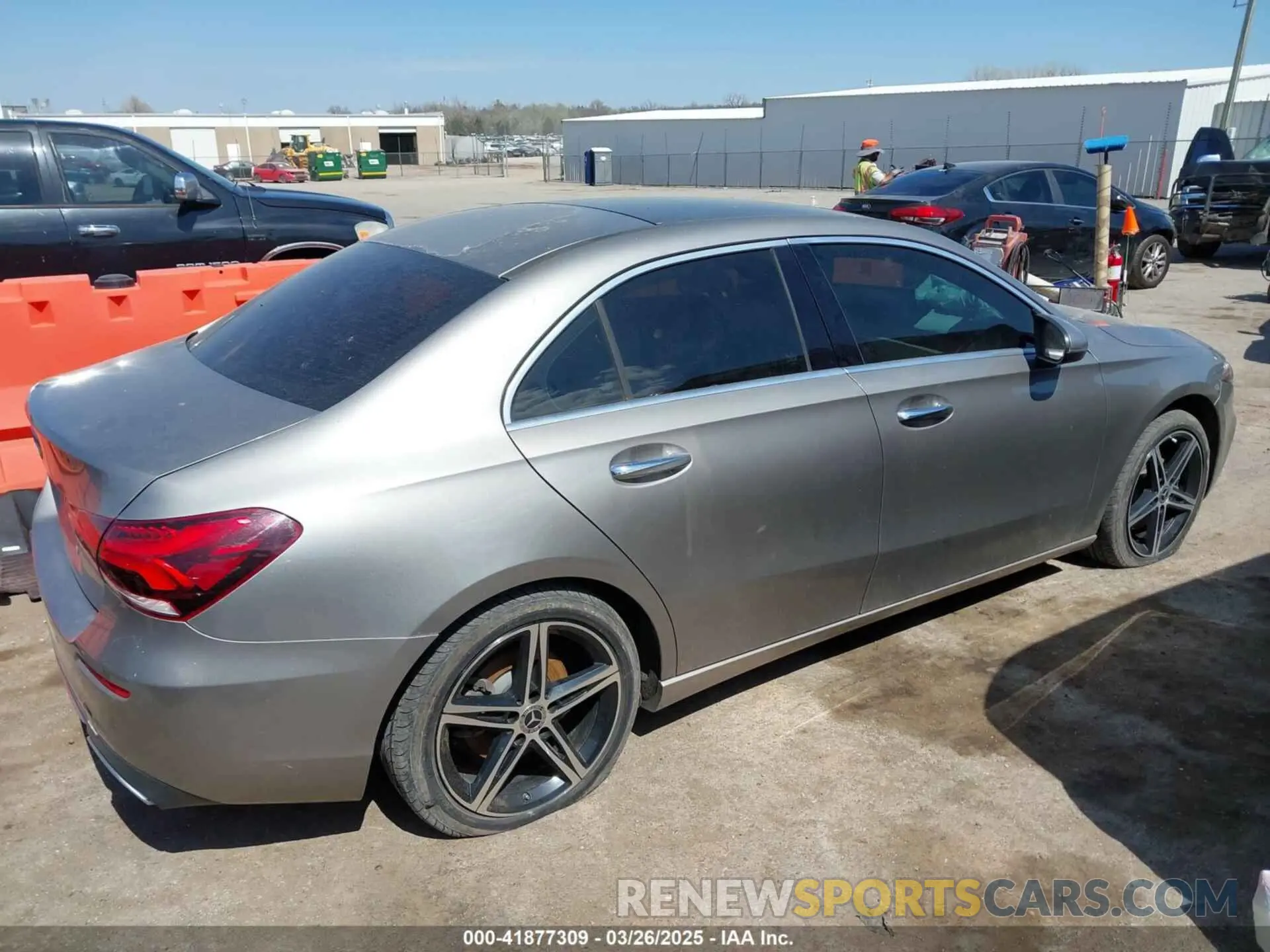 12 fotografías del automóvil dañado WDD3G4EB7KW002523 MERCEDES-BENZ A 220 2019