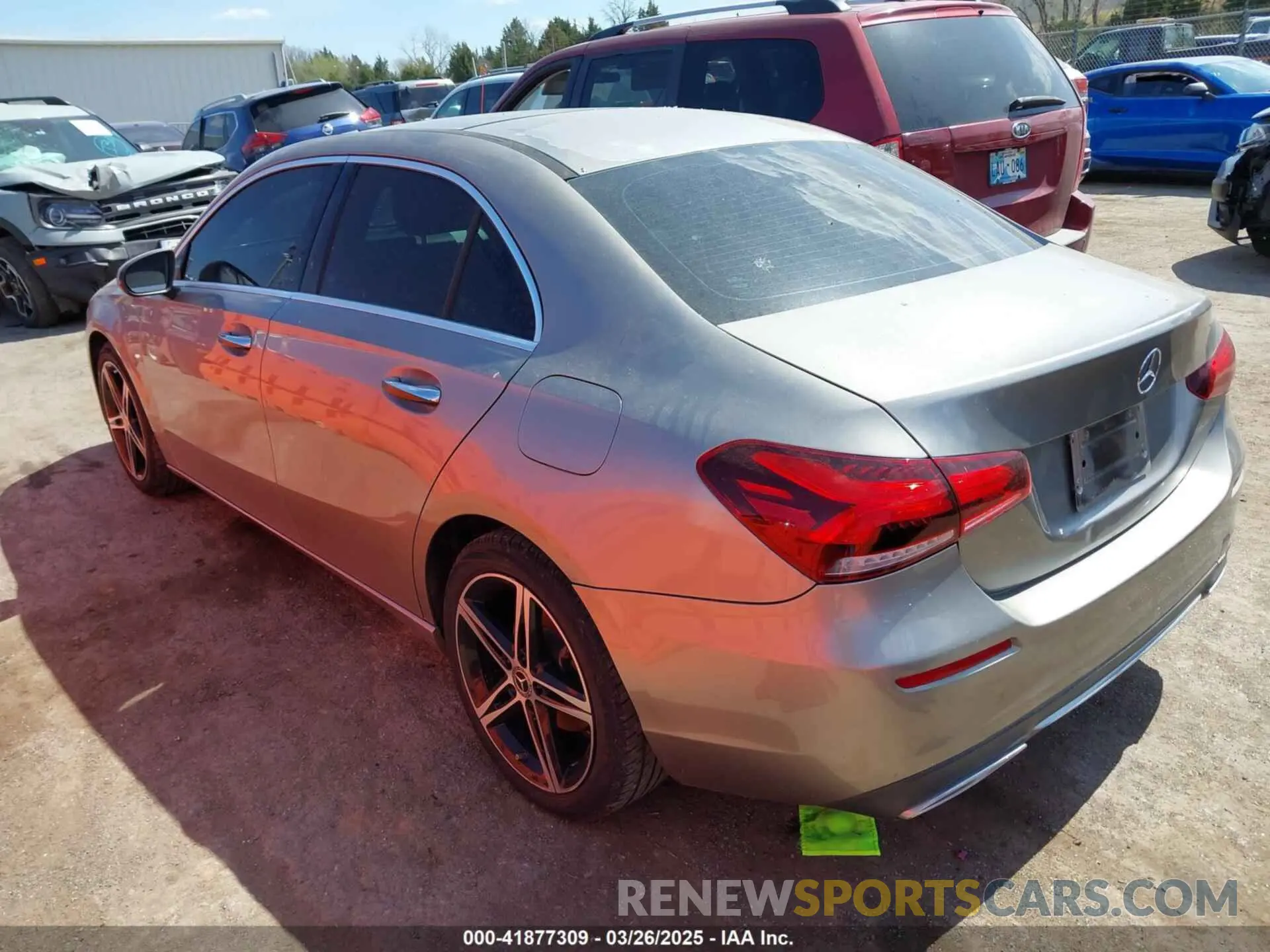 3 fotografías del automóvil dañado WDD3G4EB7KW002523 MERCEDES-BENZ A 220 2019