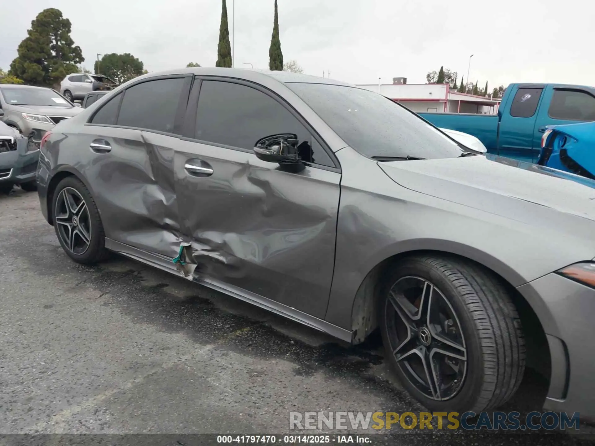 6 fotografías del automóvil dañado WDD3G4EB9KW002426 MERCEDES-BENZ A 220 2019