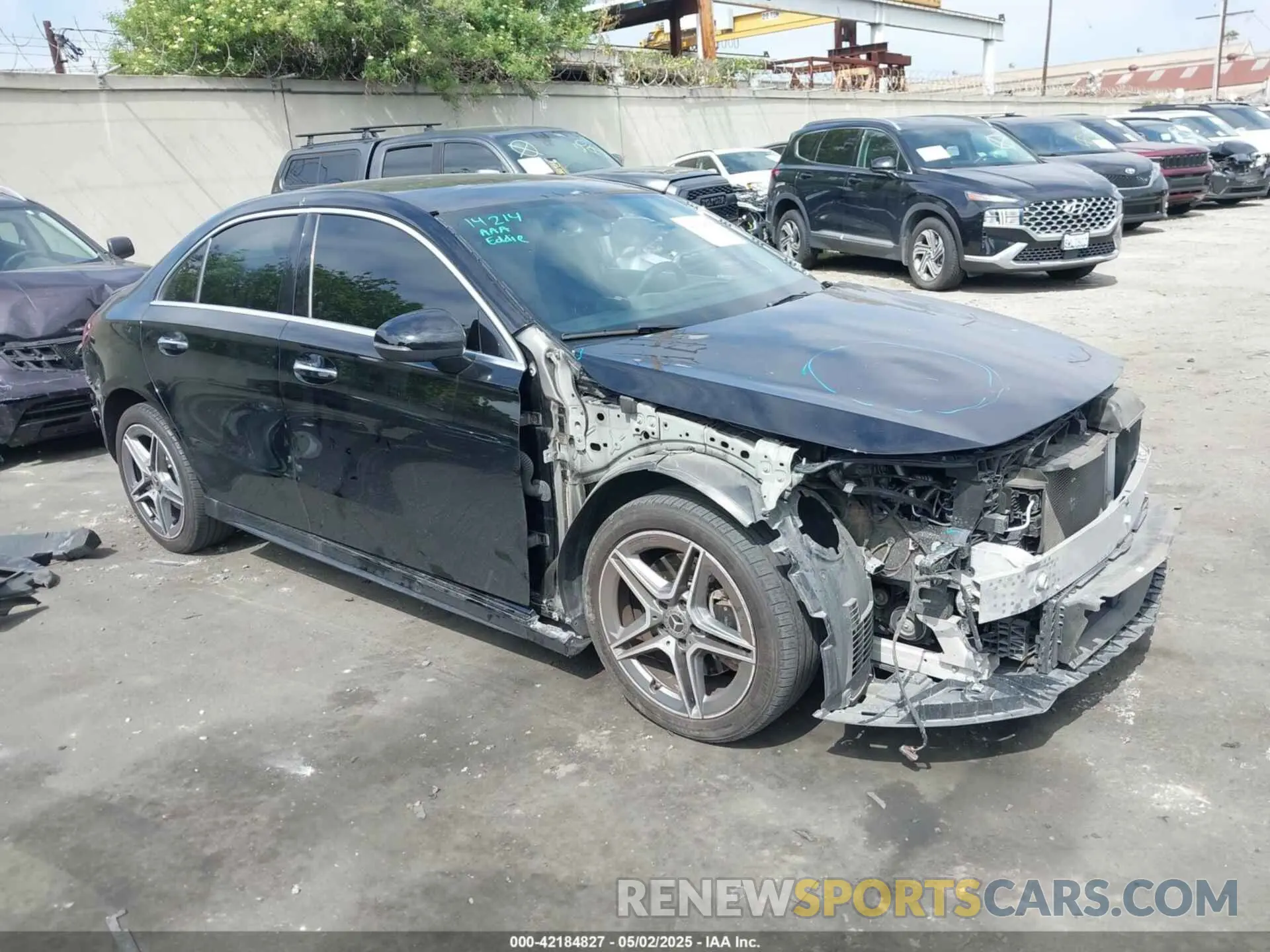 1 fotografías del automóvil dañado WDD3G4EB9KW032946 MERCEDES-BENZ A 220 2019