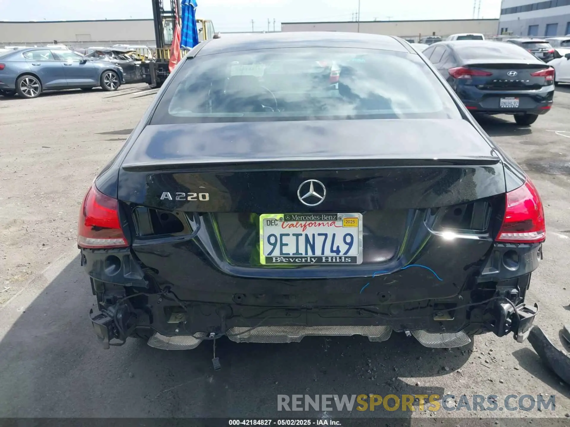 17 fotografías del automóvil dañado WDD3G4EB9KW032946 MERCEDES-BENZ A 220 2019