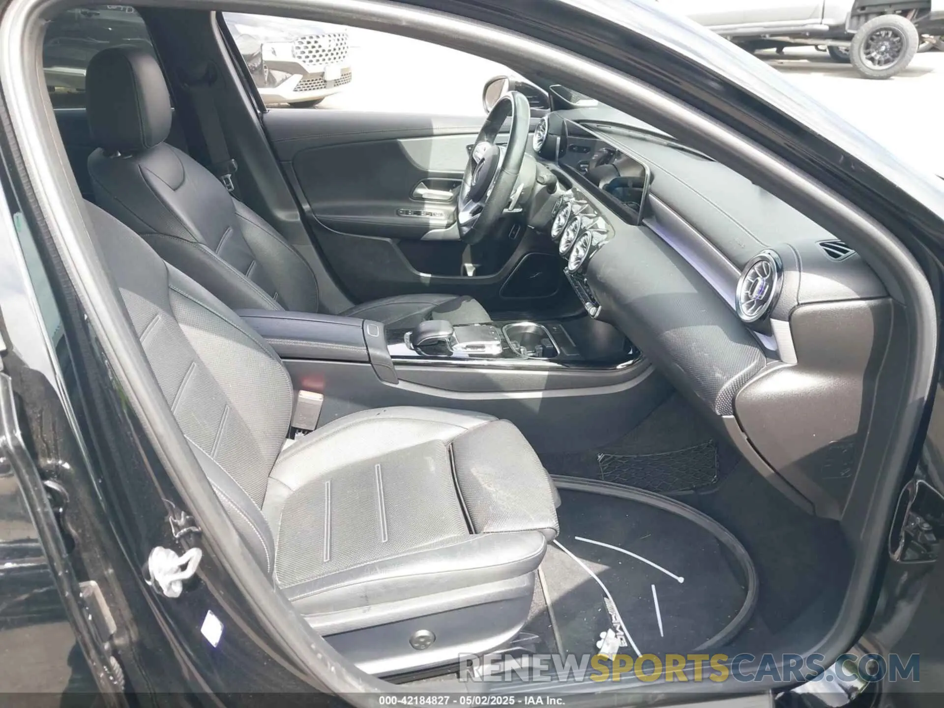 5 fotografías del automóvil dañado WDD3G4EB9KW032946 MERCEDES-BENZ A 220 2019