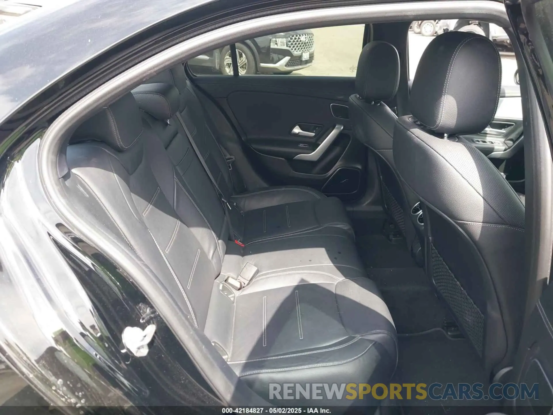 8 fotografías del automóvil dañado WDD3G4EB9KW032946 MERCEDES-BENZ A 220 2019