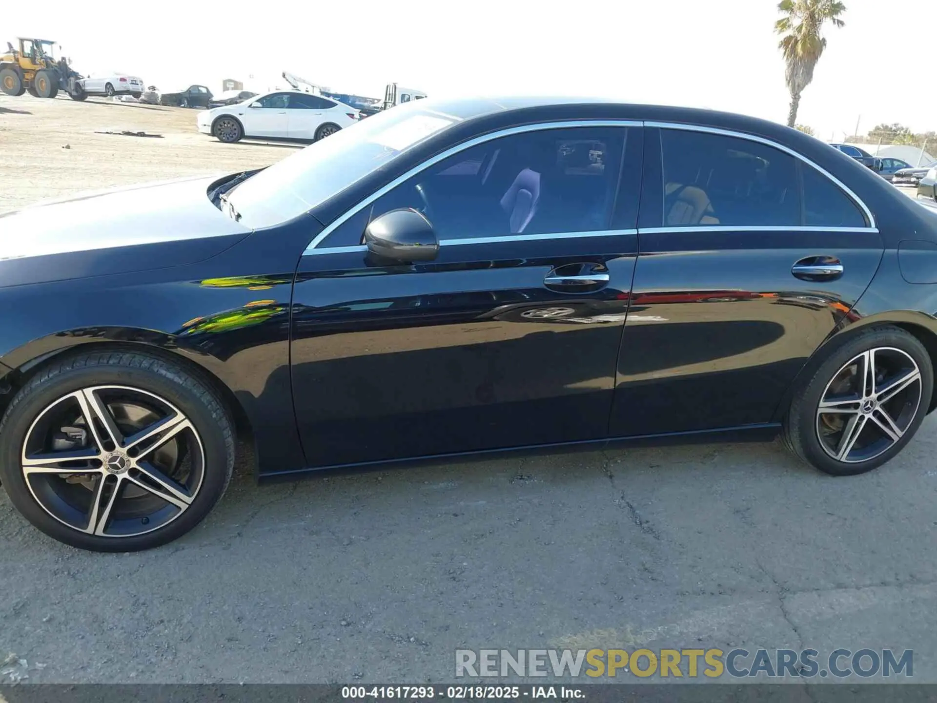 14 fotografías del automóvil dañado WDD3G4FB0KW007268 MERCEDES-BENZ A 220 2019