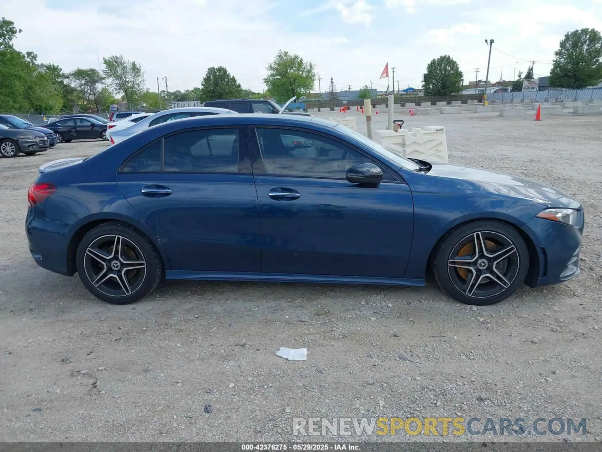 13 fotografías del automóvil dañado WDD3G4FB2KW019020 MERCEDES-BENZ A 220 2019