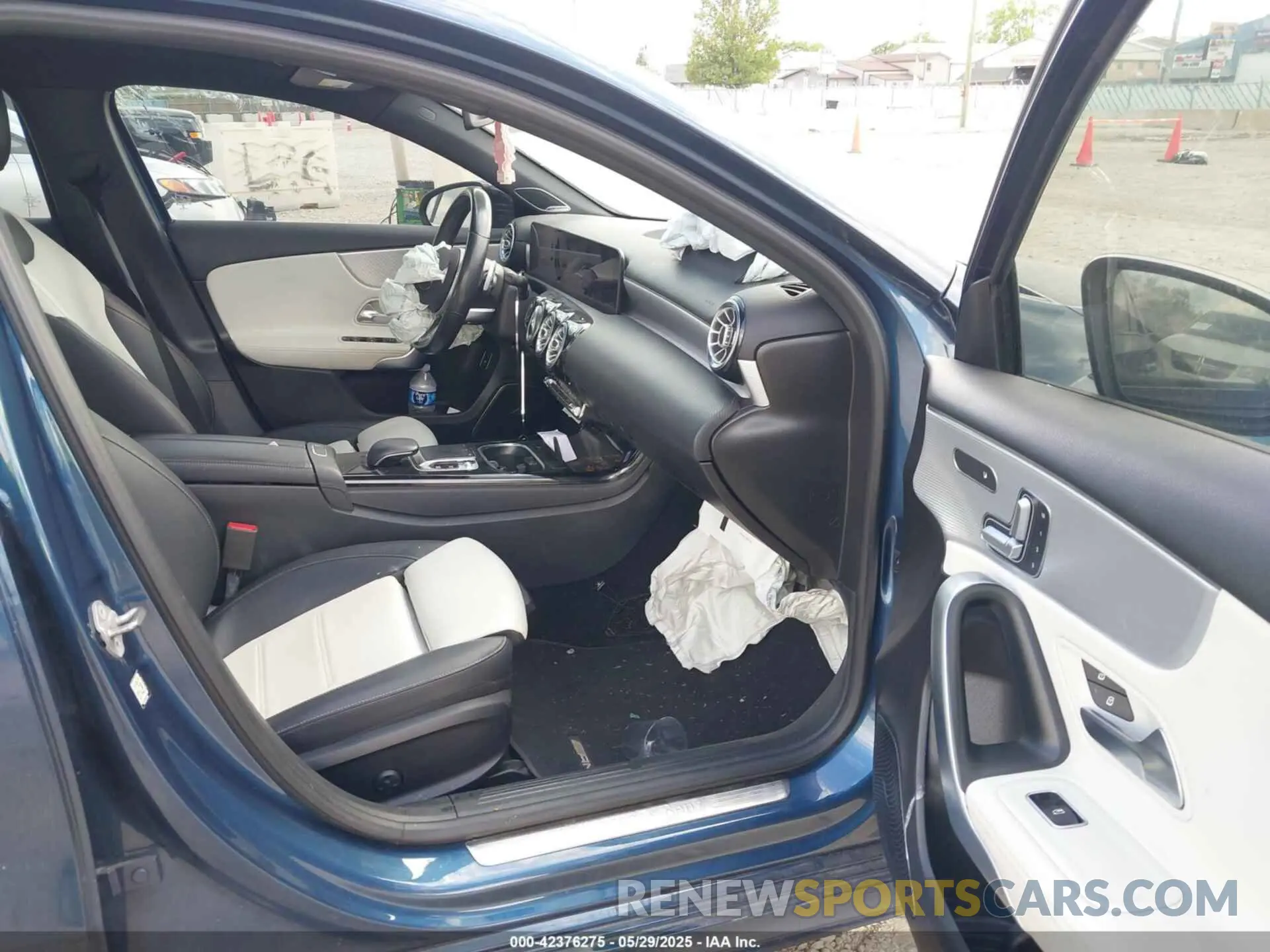 5 fotografías del automóvil dañado WDD3G4FB2KW019020 MERCEDES-BENZ A 220 2019