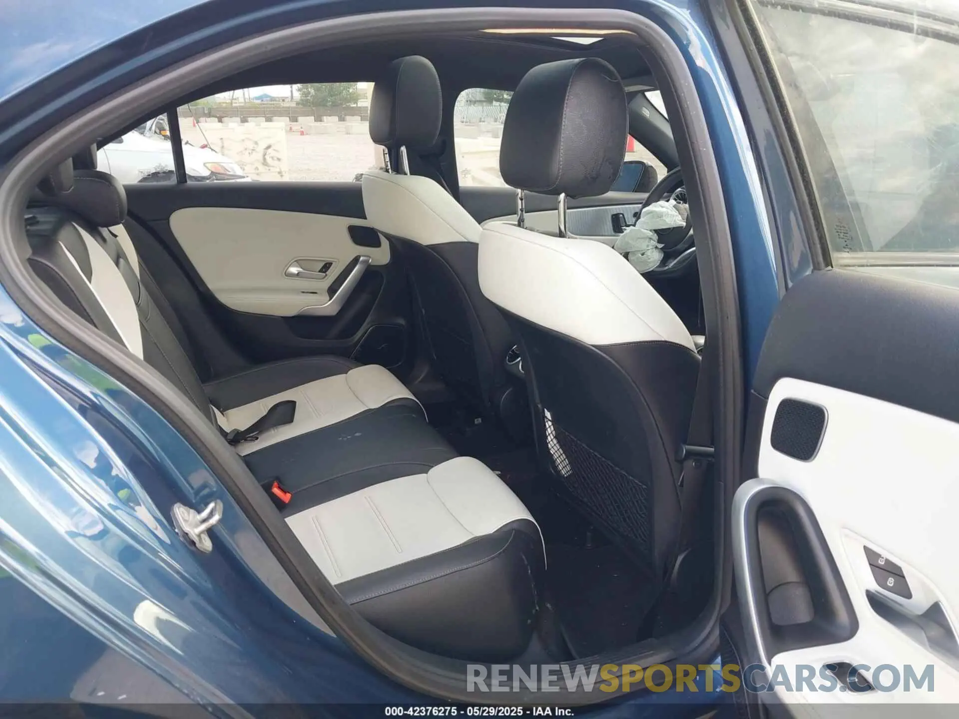 8 fotografías del automóvil dañado WDD3G4FB2KW019020 MERCEDES-BENZ A 220 2019