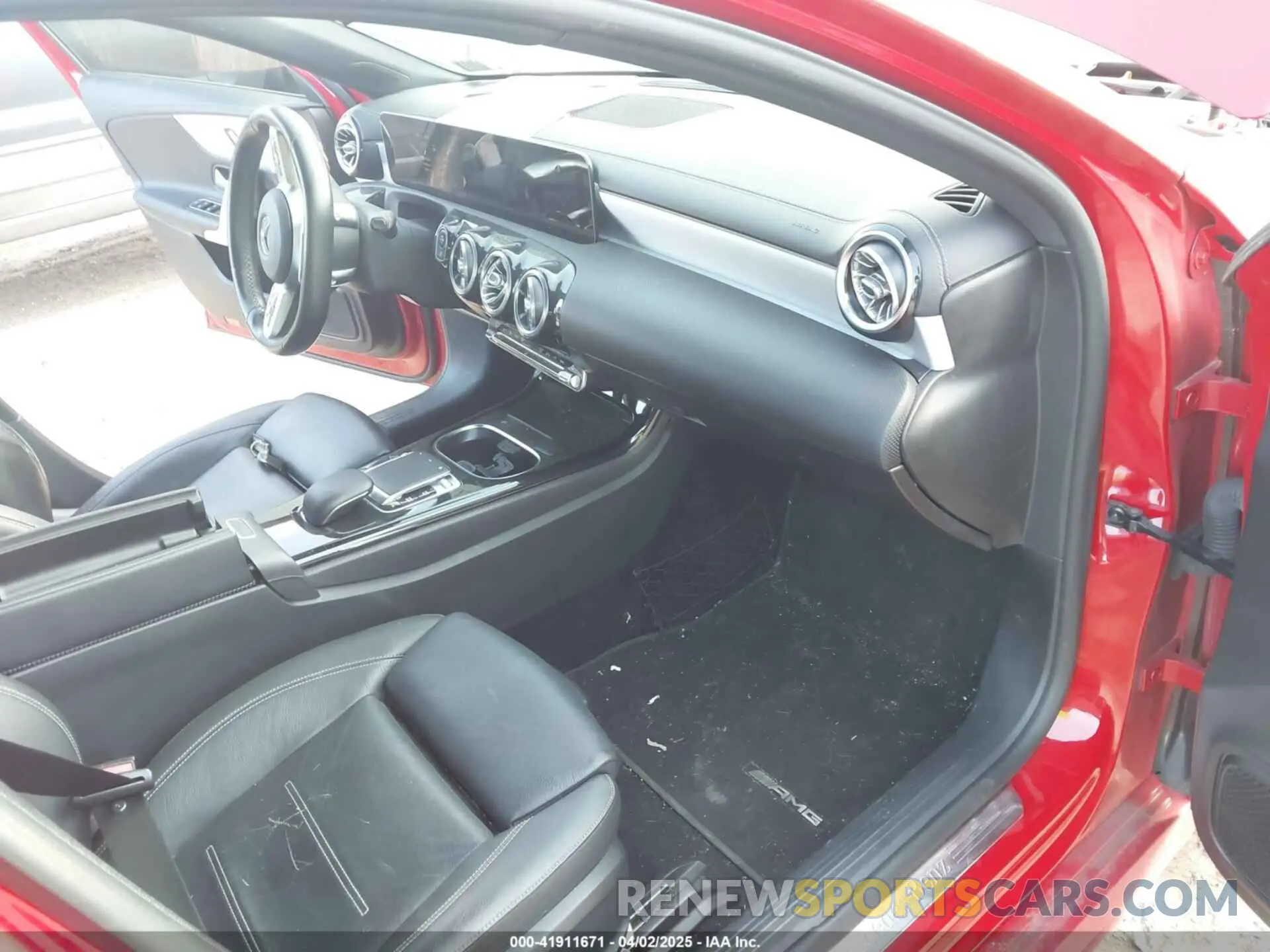 5 fotografías del automóvil dañado WDD3G4FB3KW025439 MERCEDES-BENZ A 220 2019