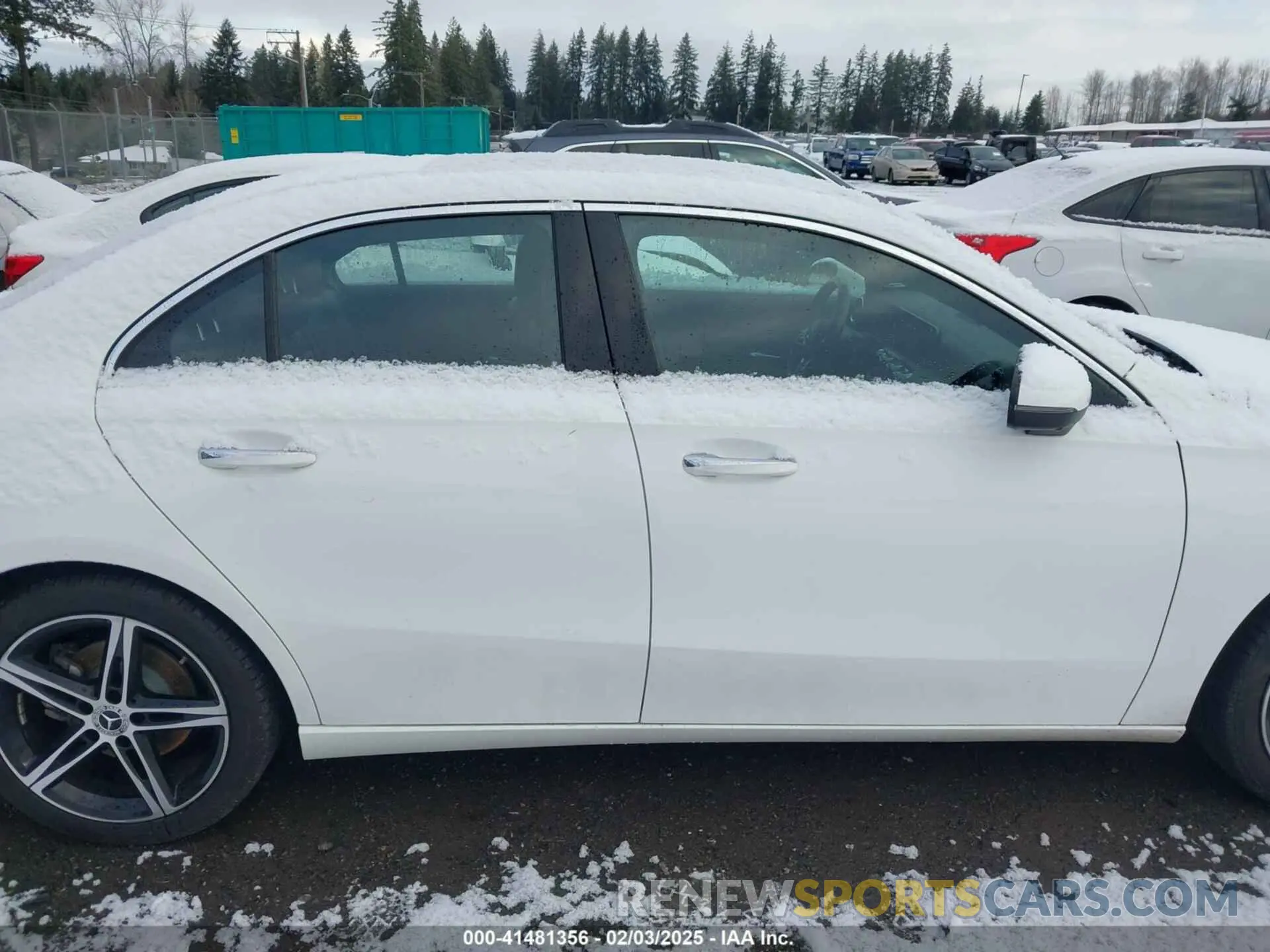 14 fotografías del automóvil dañado WDD3G4FB6KW021692 MERCEDES-BENZ A 220 2019