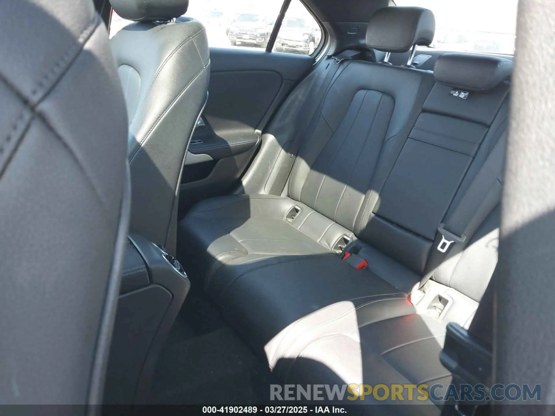 8 fotografías del automóvil dañado WDD3G4FB7KW022334 MERCEDES-BENZ A 220 2019