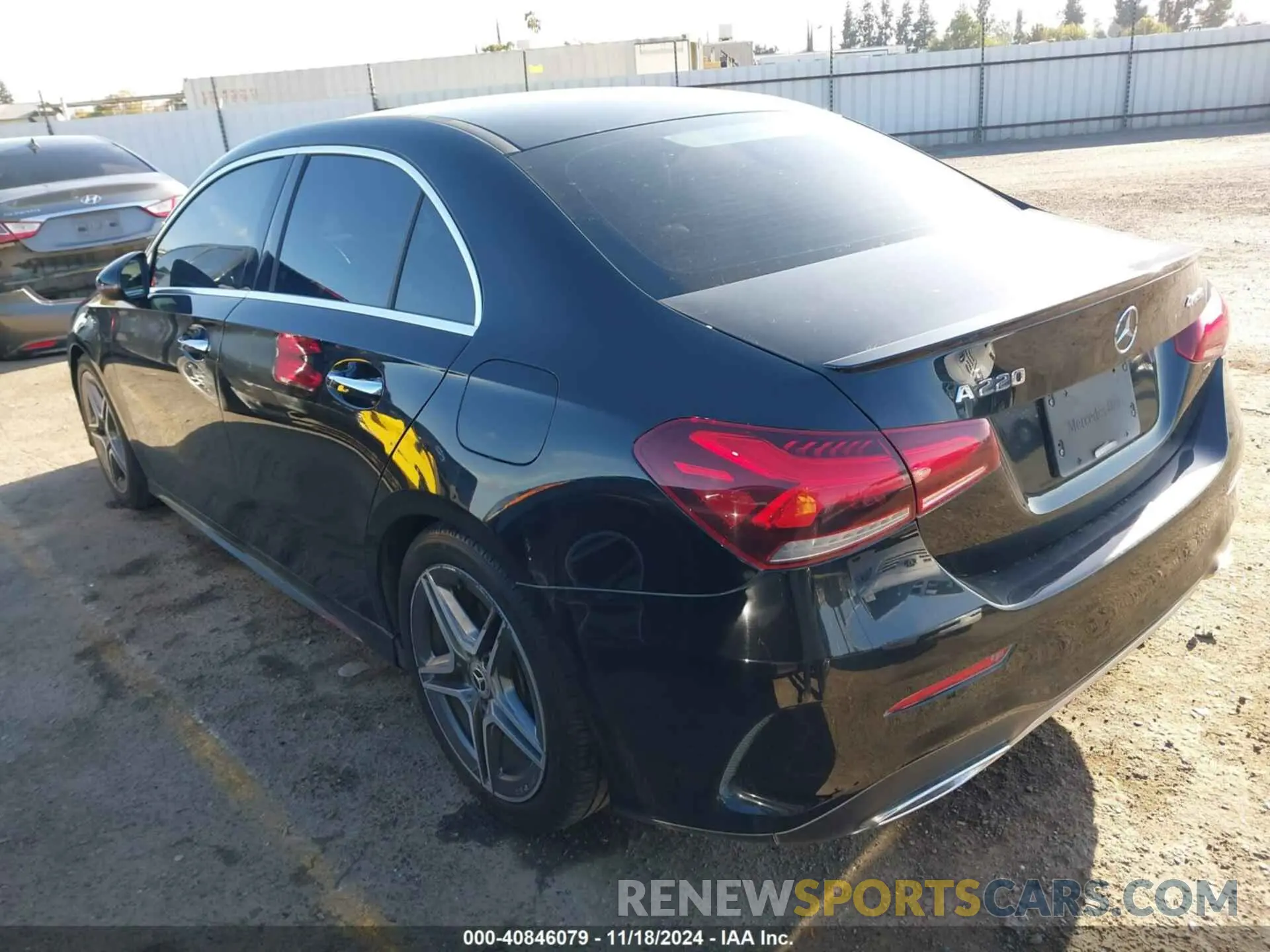 3 fotografías del automóvil dañado WDD3G4FB9KW006071 MERCEDES-BENZ A 220 2019