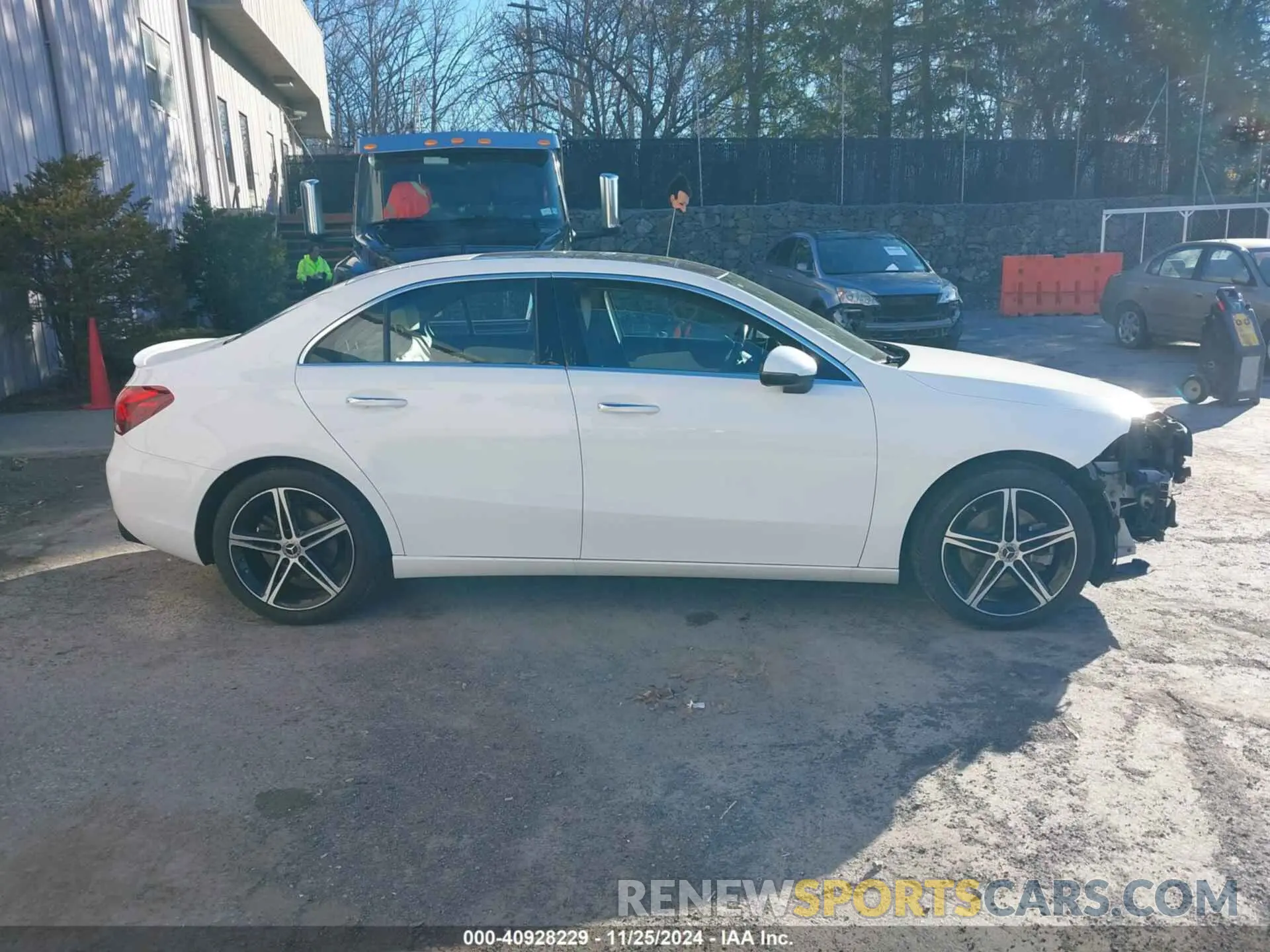 14 fotografías del automóvil dañado WDD3G4FB9KW021377 MERCEDES-BENZ A 220 2019