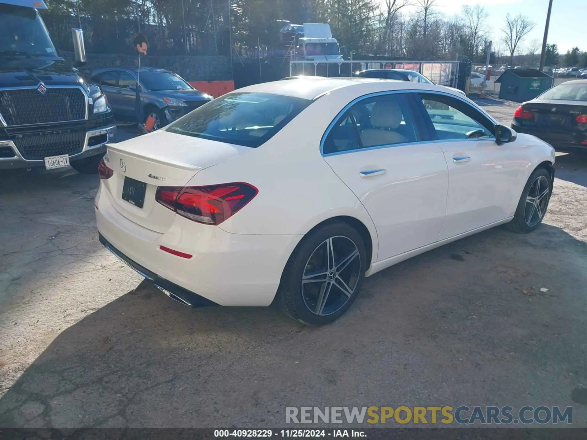 4 fotografías del automóvil dañado WDD3G4FB9KW021377 MERCEDES-BENZ A 220 2019