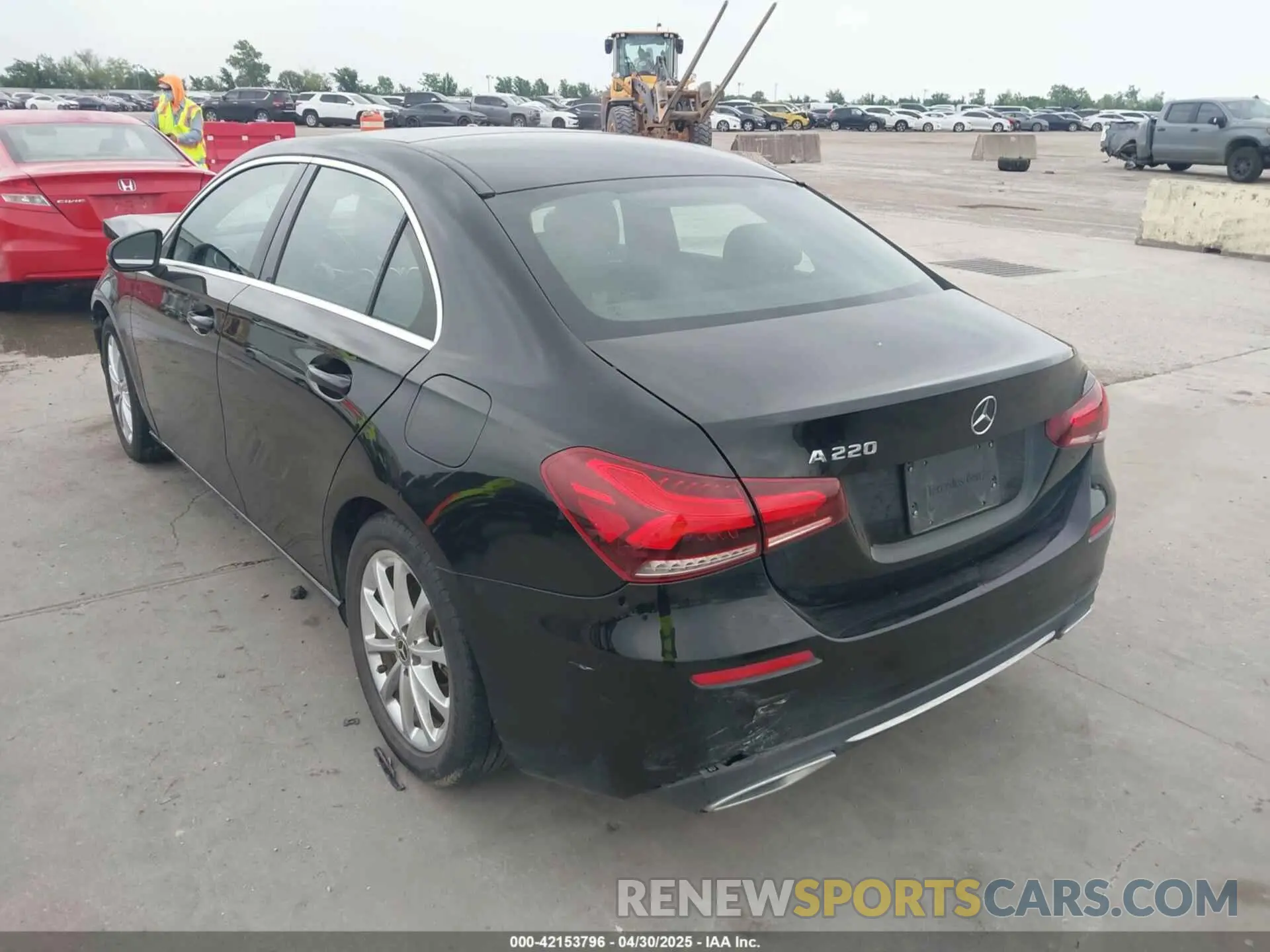 3 fotografías del automóvil dañado W1K3G4EB3LJ201695 MERCEDES-BENZ A 220 2020