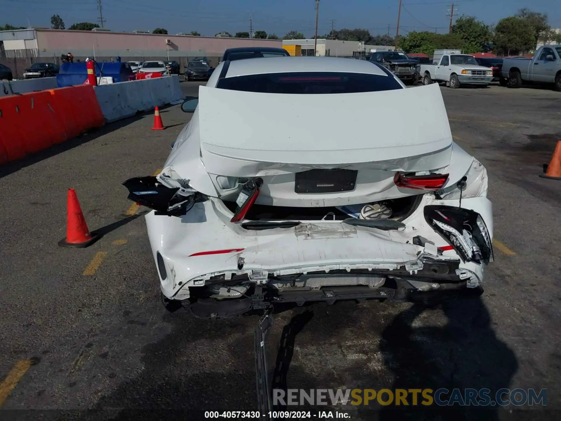 16 fotografías del automóvil dañado W1K3G4EB4LJ212432 MERCEDES-BENZ A 220 2020