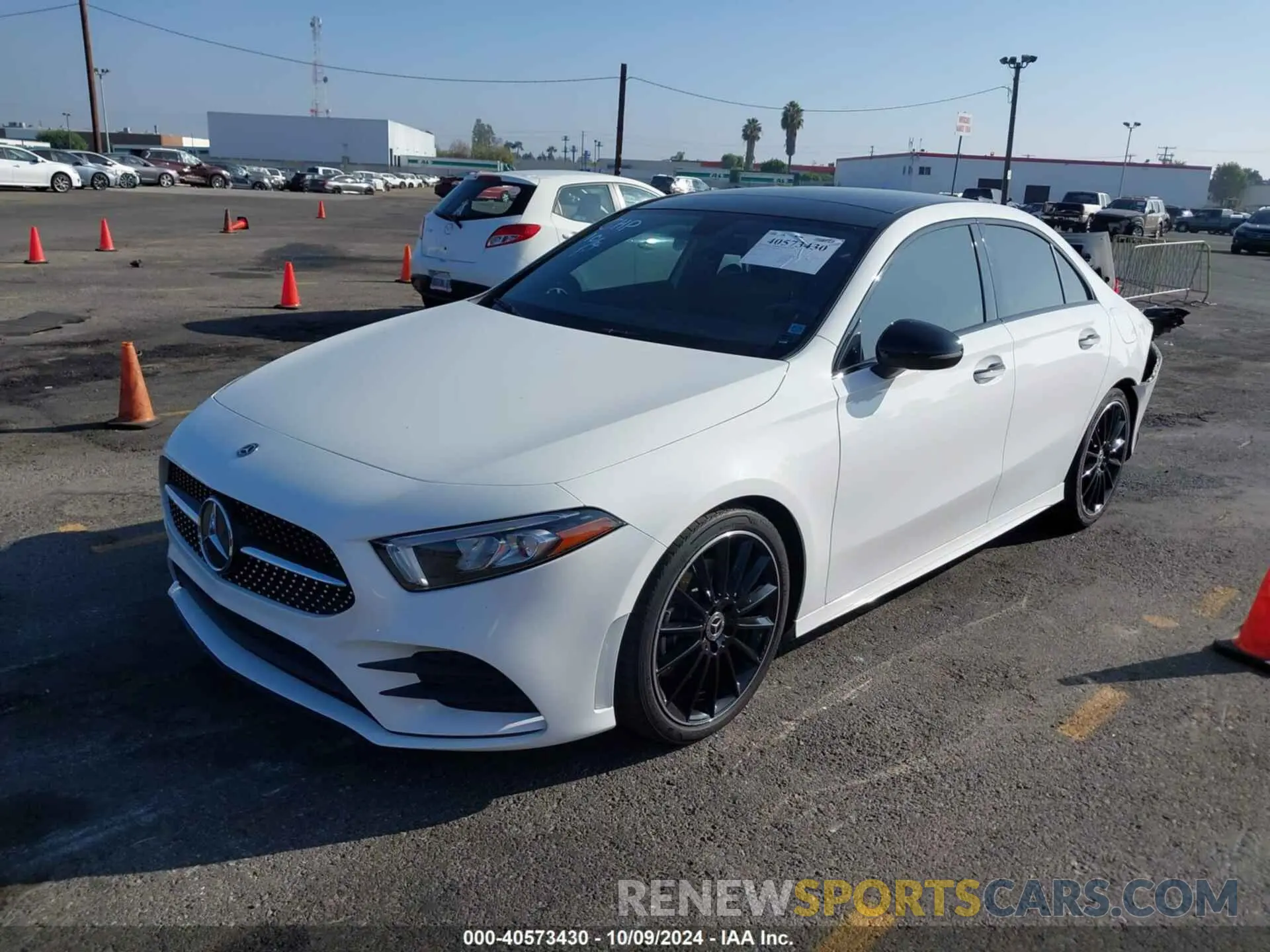2 fotografías del automóvil dañado W1K3G4EB4LJ212432 MERCEDES-BENZ A 220 2020