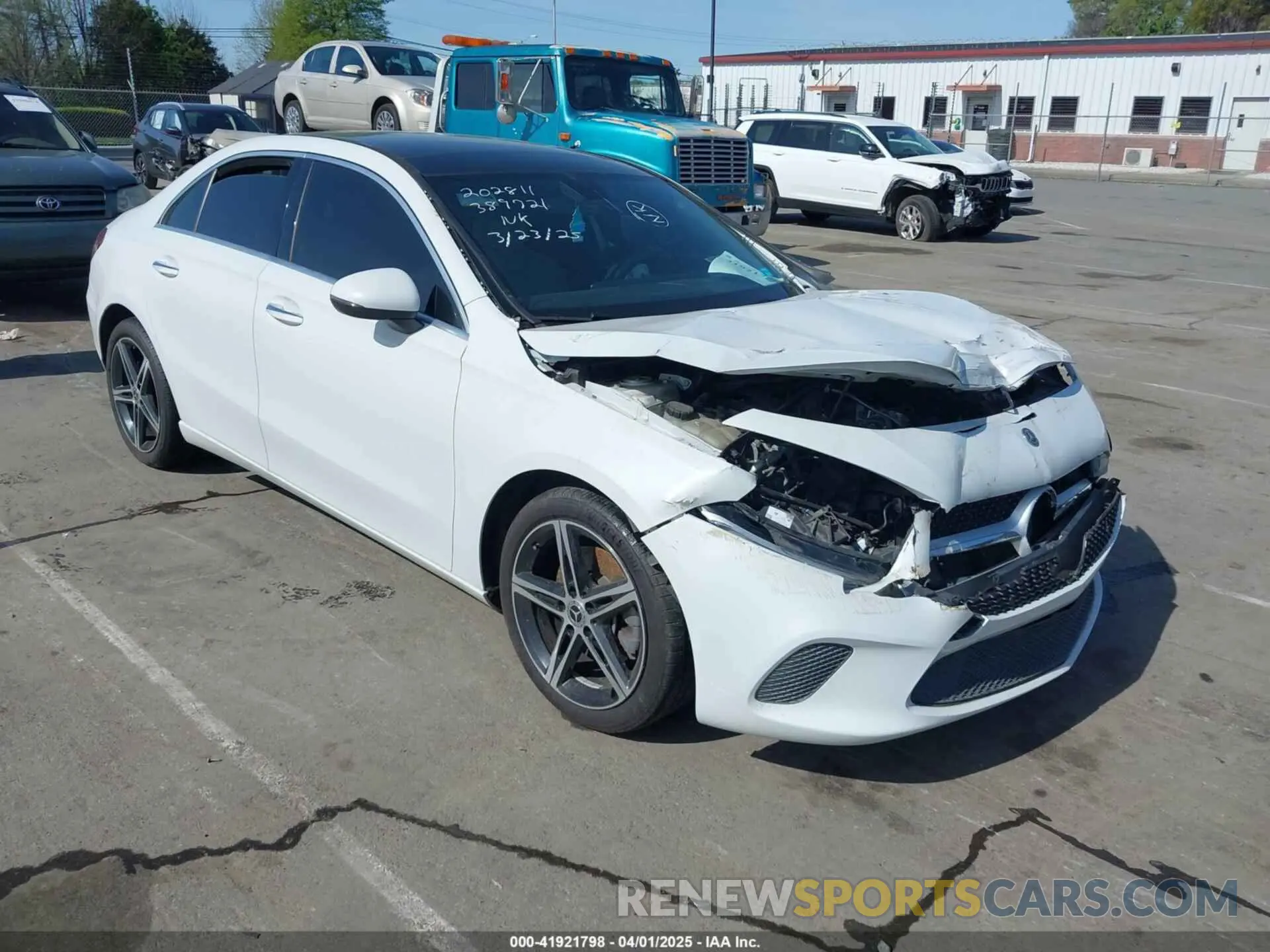 1 fotografías del automóvil dañado W1K3G4EB6LJ202811 MERCEDES-BENZ A 220 2020
