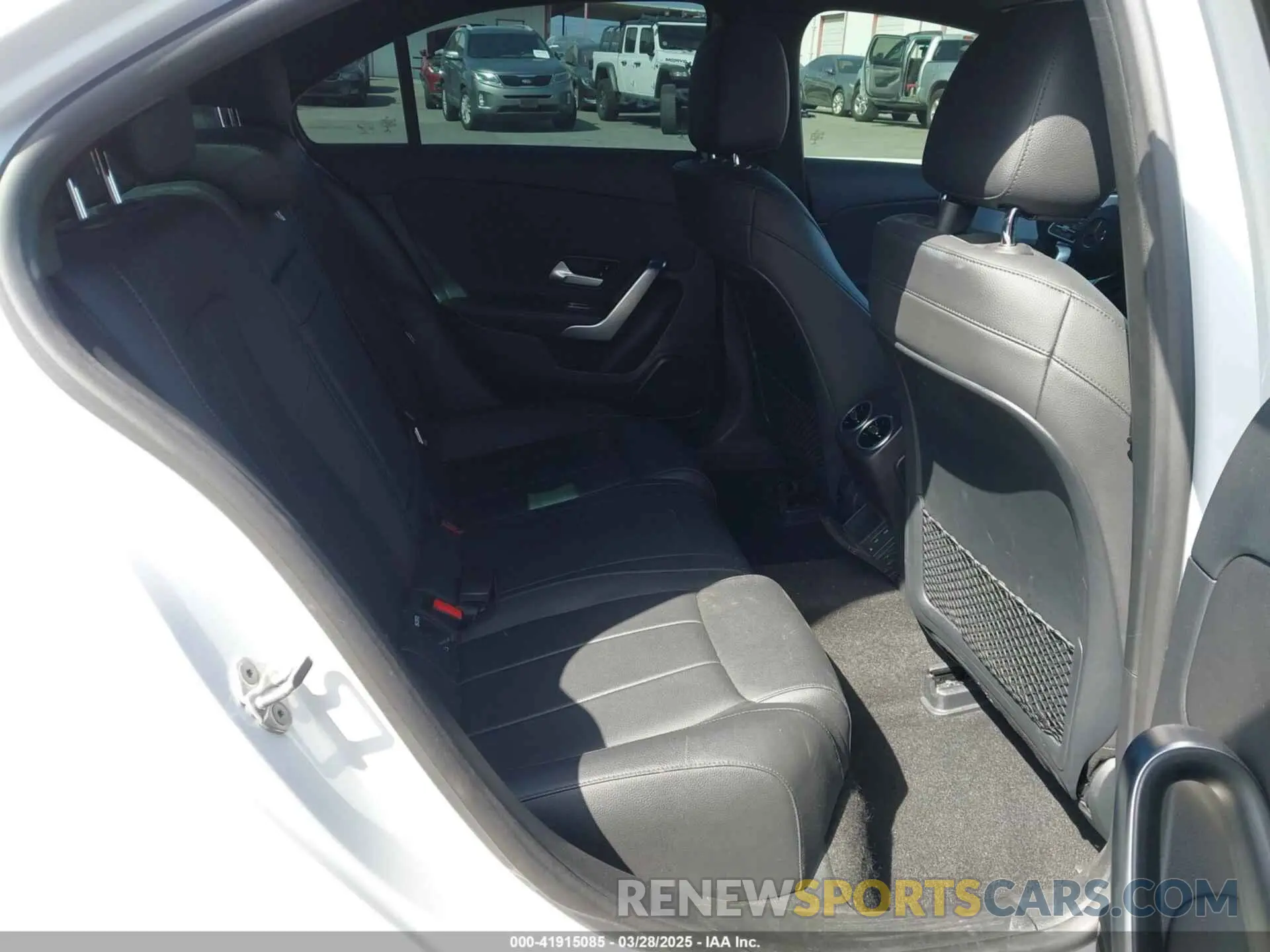 8 fotografías del automóvil dañado W1K3G4EB8LJ214295 MERCEDES-BENZ A 220 2020