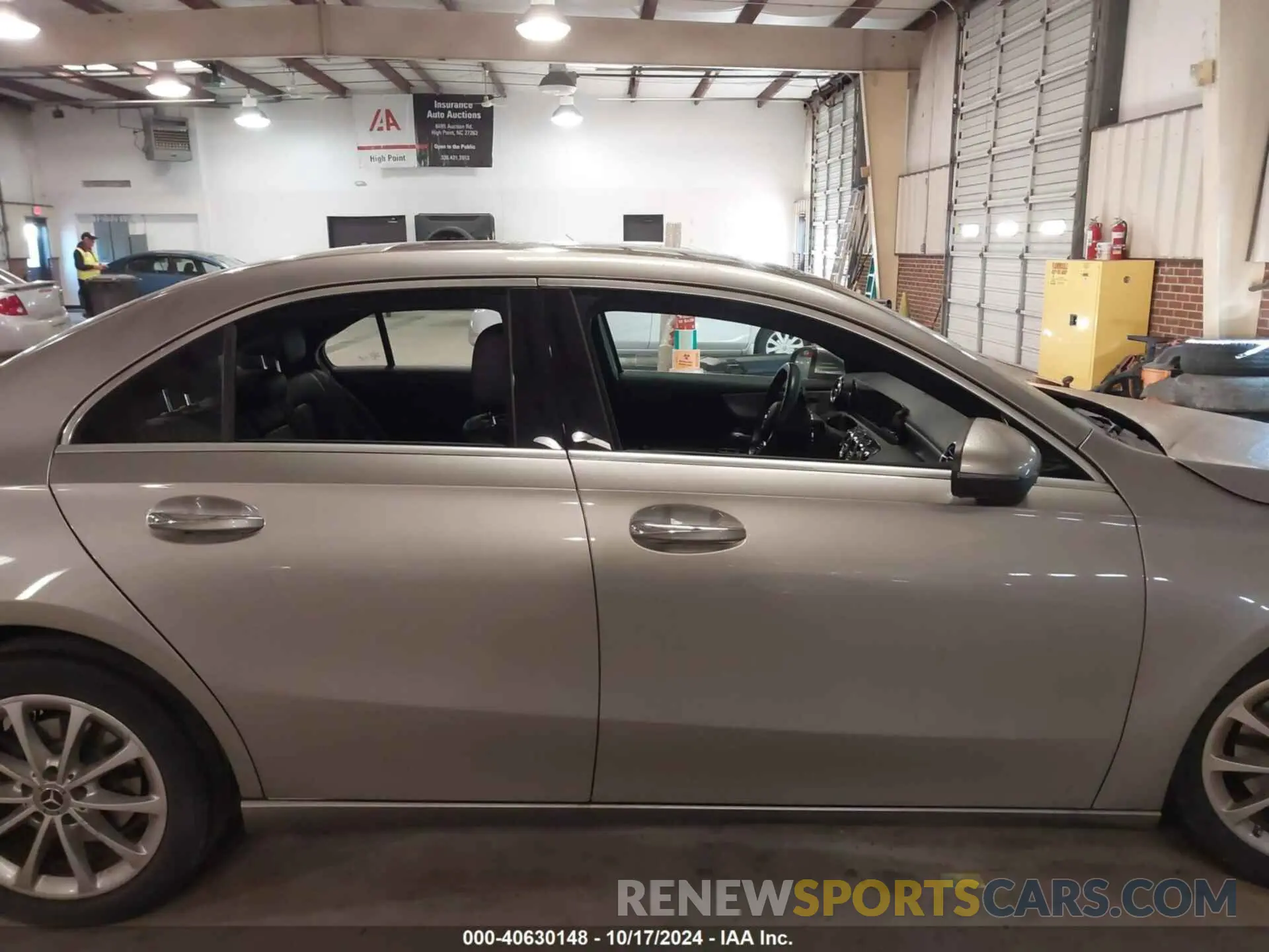 13 fotografías del automóvil dañado WDD3G4EB0LW038927 MERCEDES-BENZ A 220 2020
