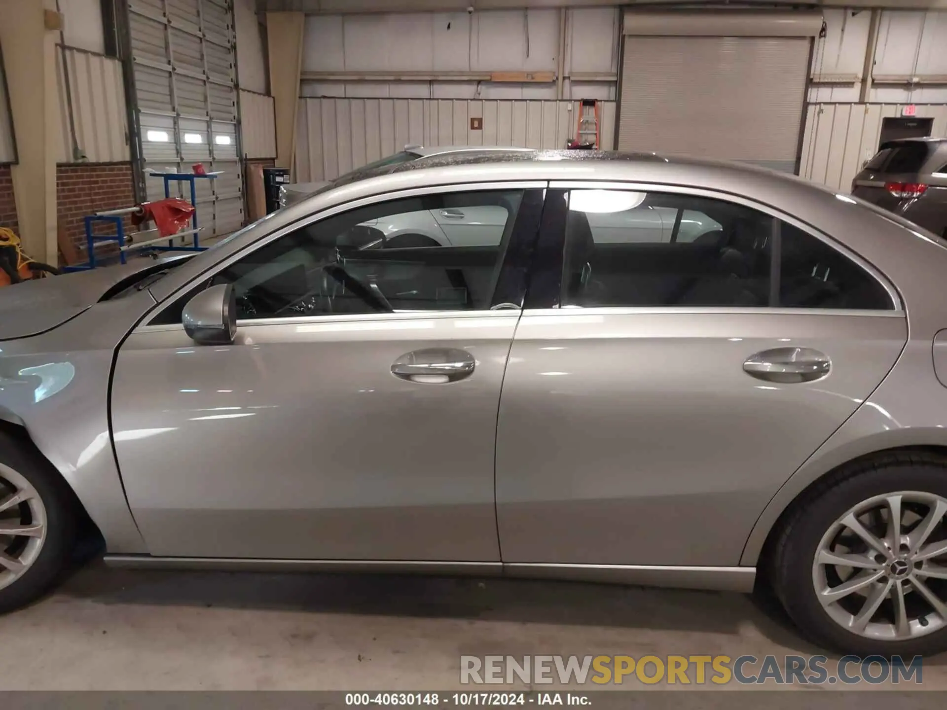 14 fotografías del automóvil dañado WDD3G4EB0LW038927 MERCEDES-BENZ A 220 2020