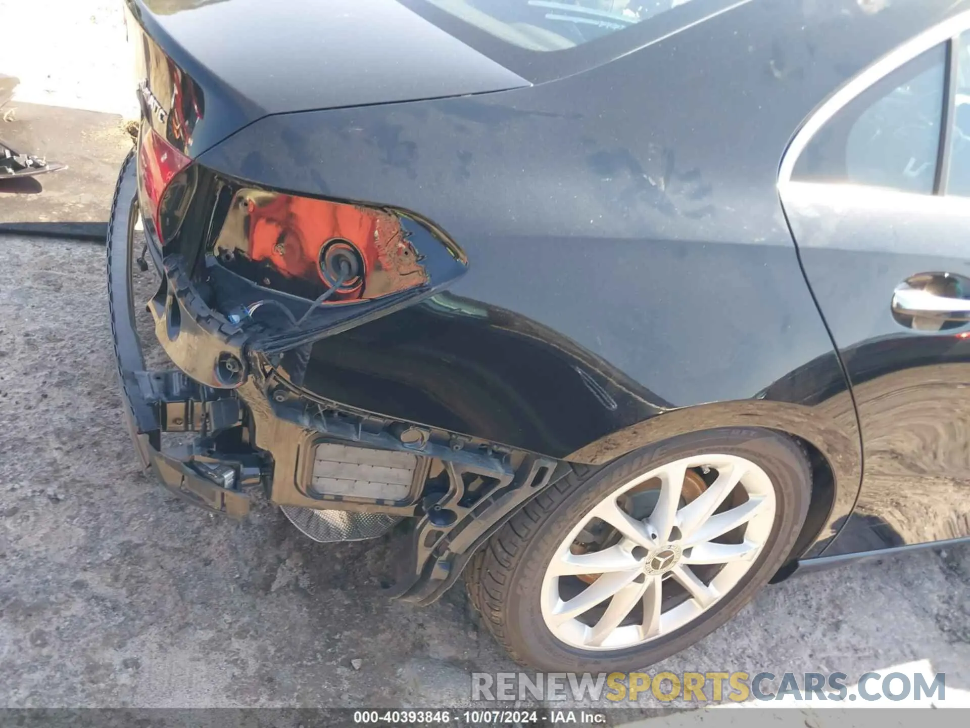 19 fotografías del automóvil dañado WDD3G4FB8LW039368 MERCEDES-BENZ A 220 2020
