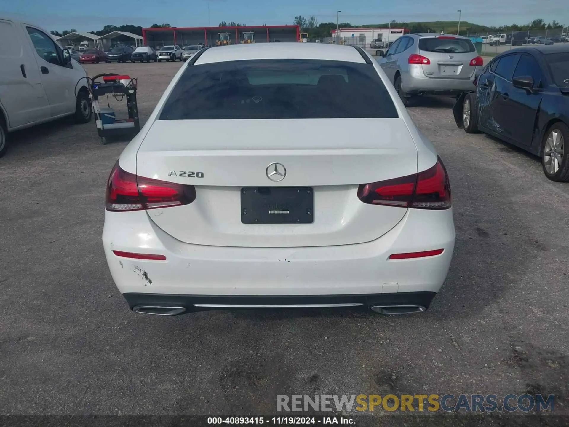 15 fotografías del automóvil dañado W1K3G4EB0MJ289770 MERCEDES-BENZ A 220 2021