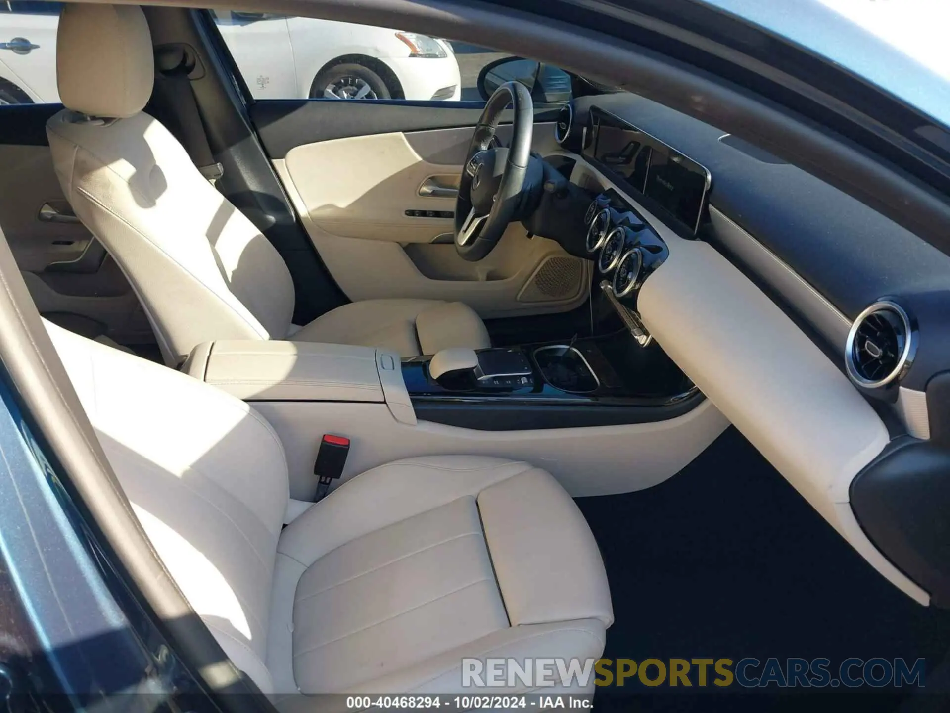 5 fotografías del automóvil dañado W1K3G4EB2MJ254955 MERCEDES-BENZ A 220 2021