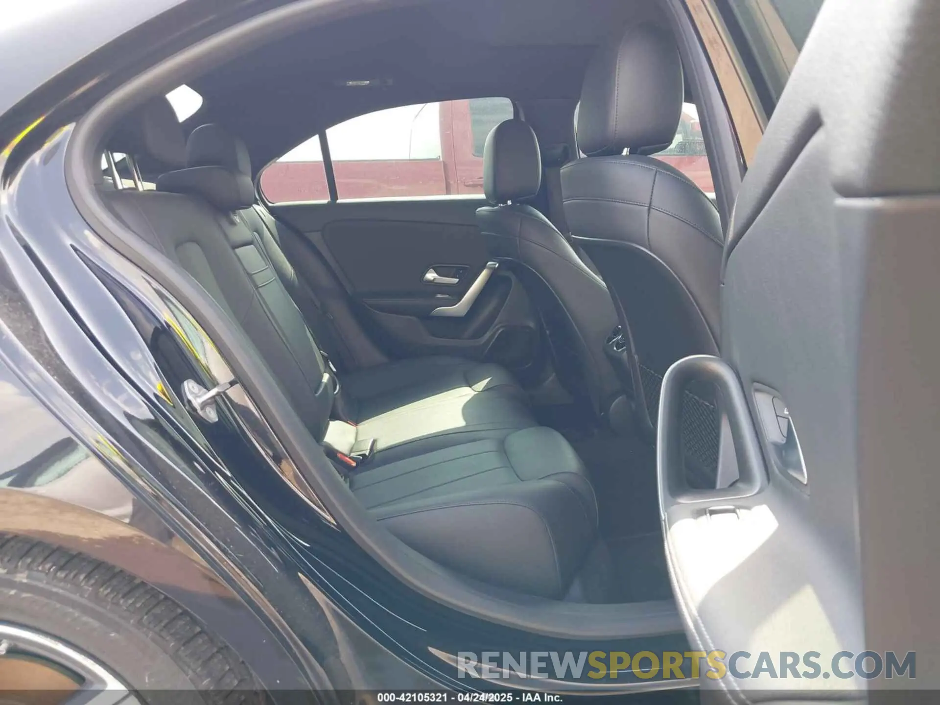 8 fotografías del automóvil dañado W1K3G4EB4MJ315870 MERCEDES-BENZ A 220 2021