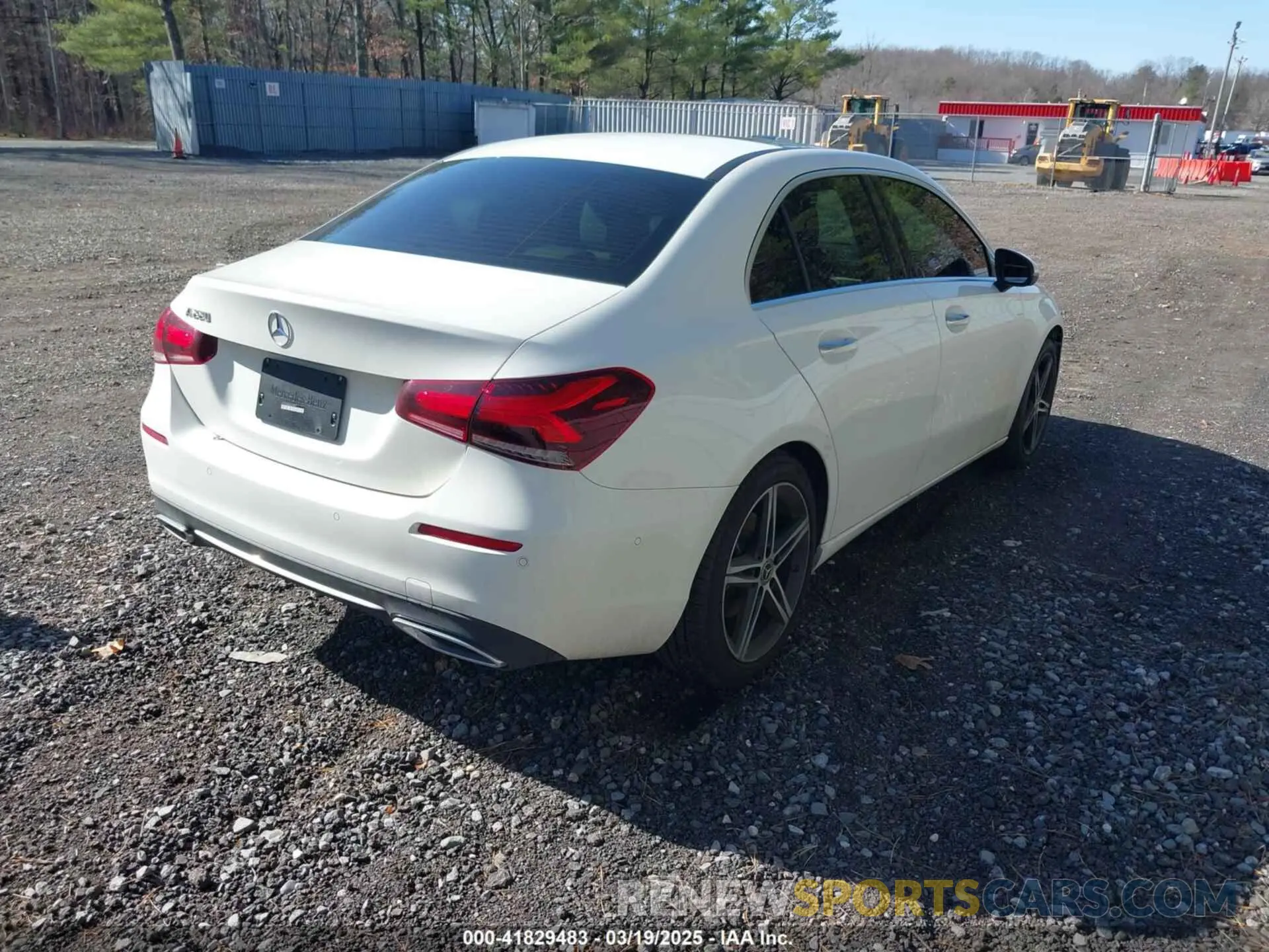 4 fotografías del automóvil dañado W1K3G4EB6MJ268857 MERCEDES-BENZ A 220 2021