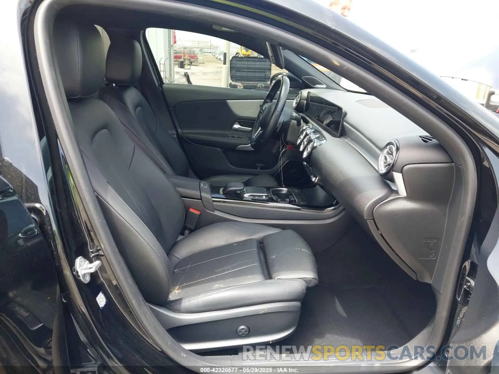 5 fotografías del automóvil dañado W1K3G4EB8MJ281447 MERCEDES-BENZ A 220 2021