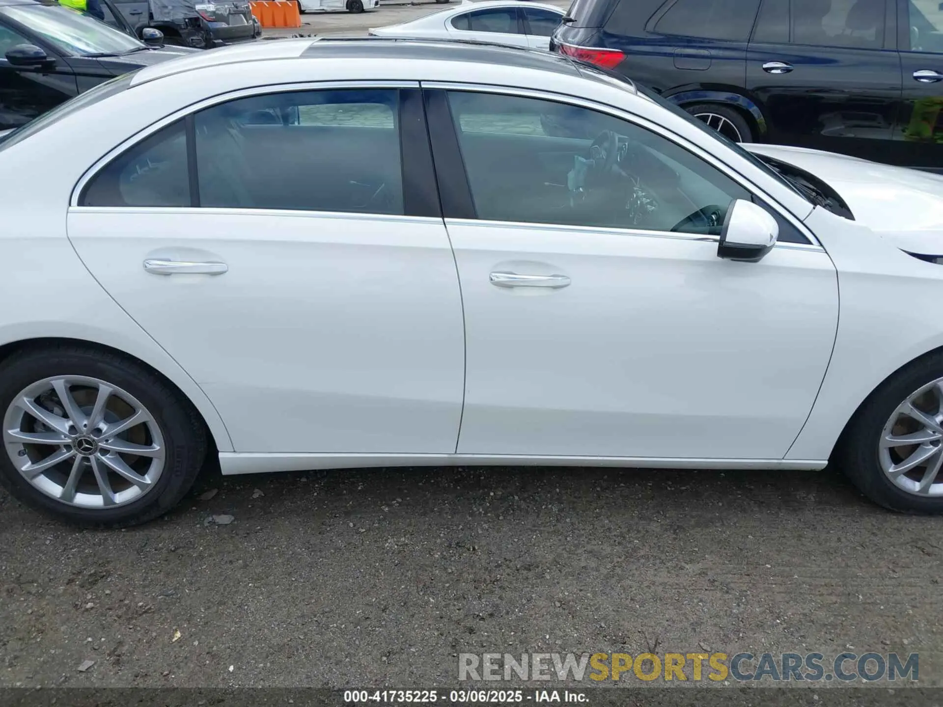 13 fotografías del automóvil dañado W1K3G4EBXMJ268649 MERCEDES-BENZ A 220 2021