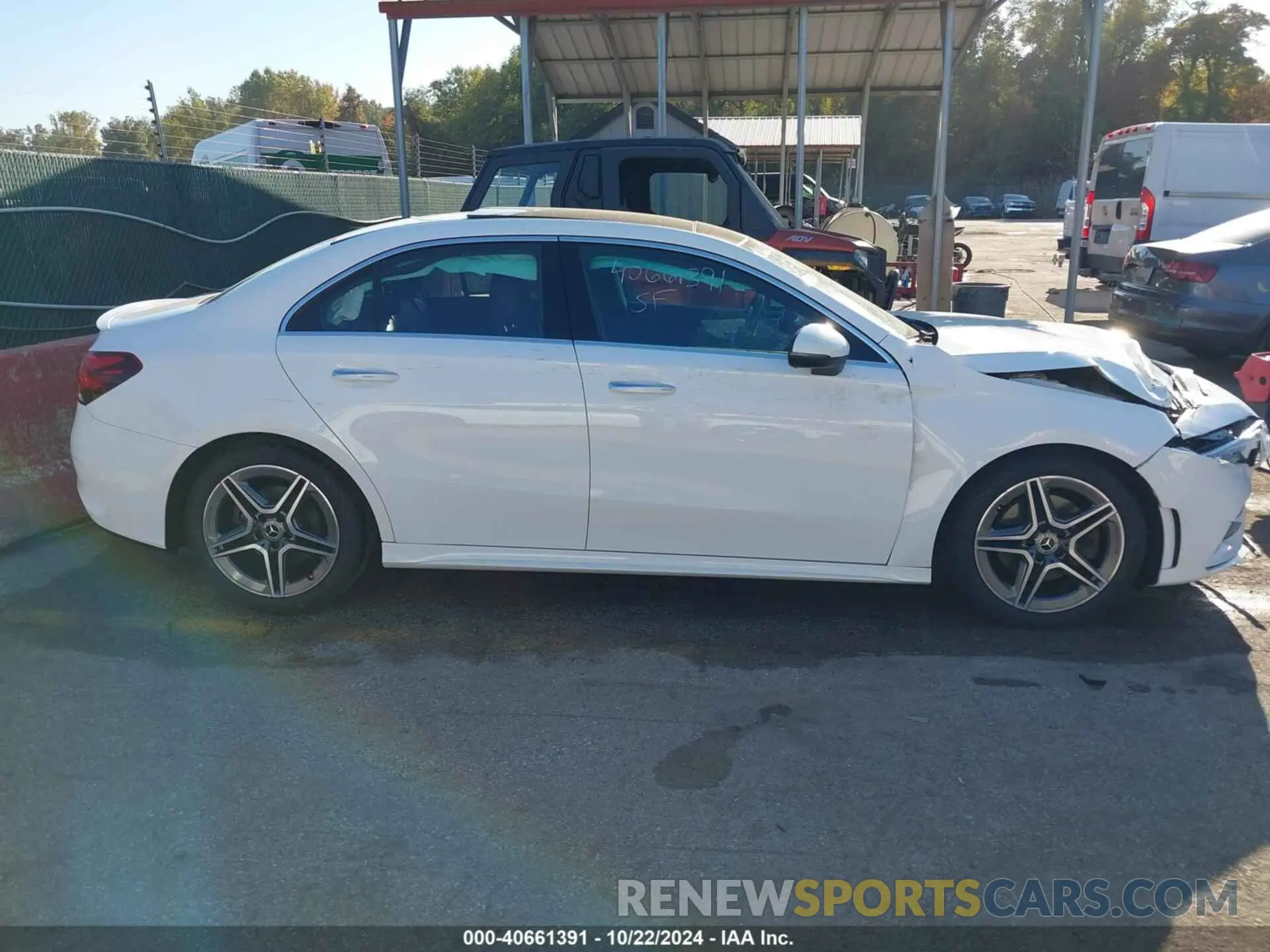 13 fotografías del automóvil dañado W1K3G4FB2MJ286075 MERCEDES-BENZ A 220 2021