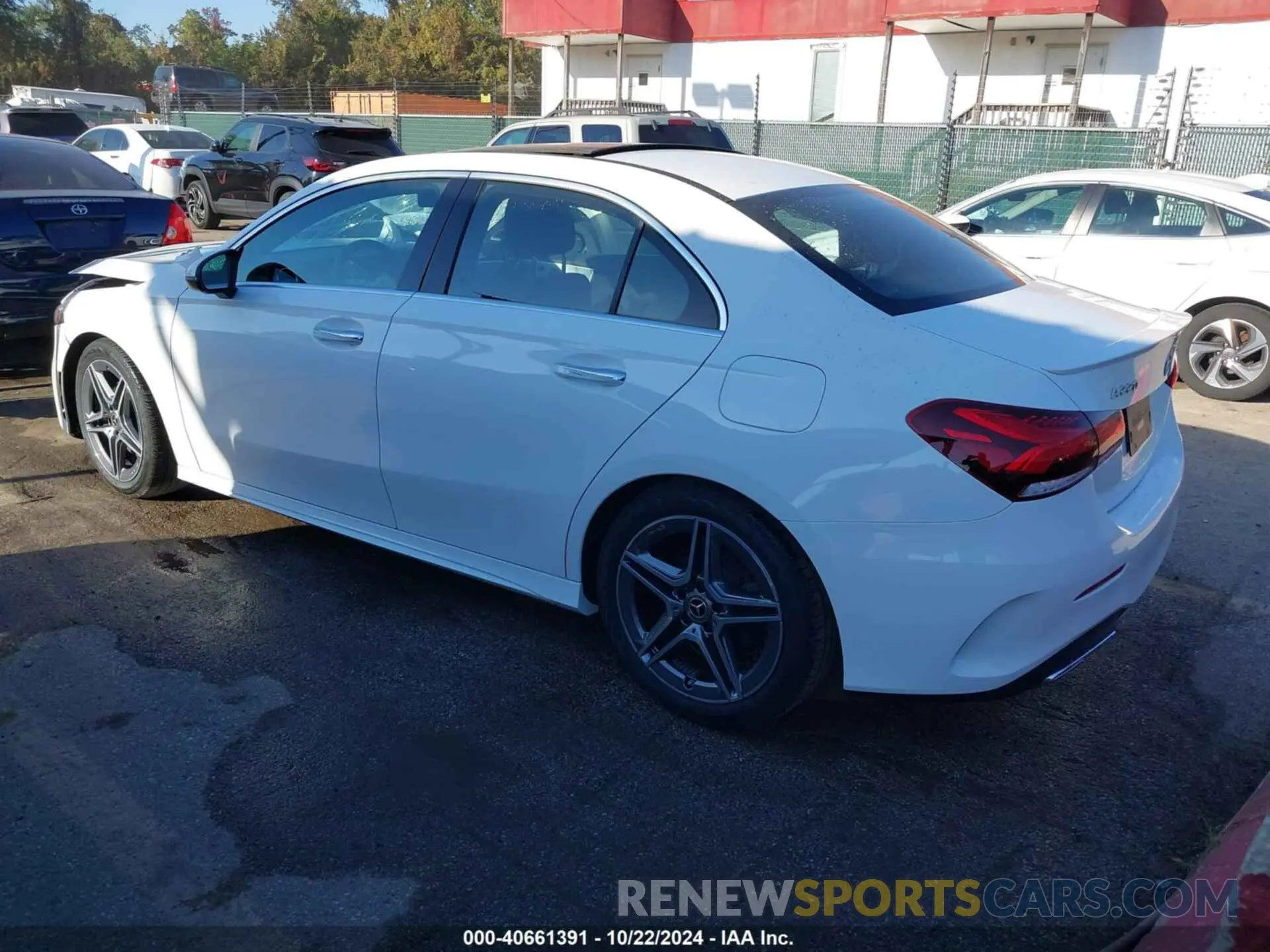 3 fotografías del automóvil dañado W1K3G4FB2MJ286075 MERCEDES-BENZ A 220 2021