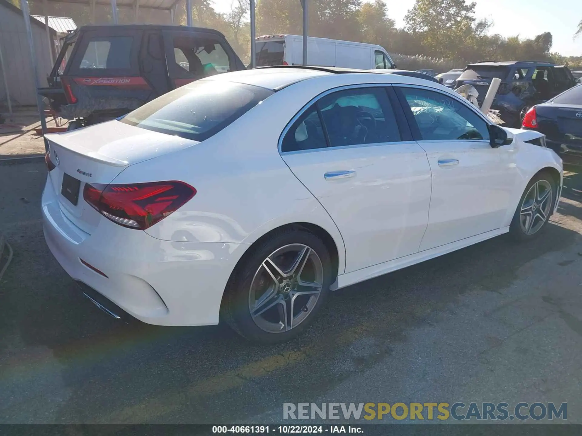 4 fotografías del automóvil dañado W1K3G4FB2MJ286075 MERCEDES-BENZ A 220 2021