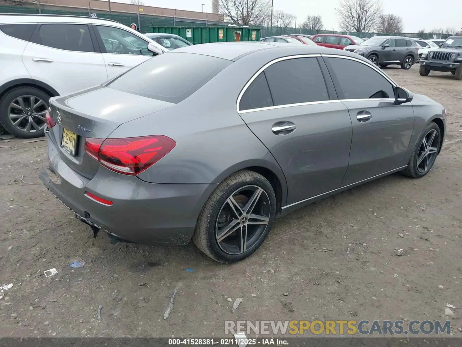 4 fotografías del automóvil dañado W1K3G4FB2MJ292636 MERCEDES-BENZ A 220 2021